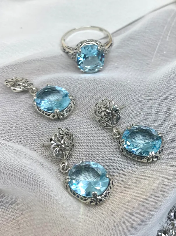 Aquamarine Jewelry Set, Edwardian Set of Sky Blue Earrings, Pendant & Ring #S70z