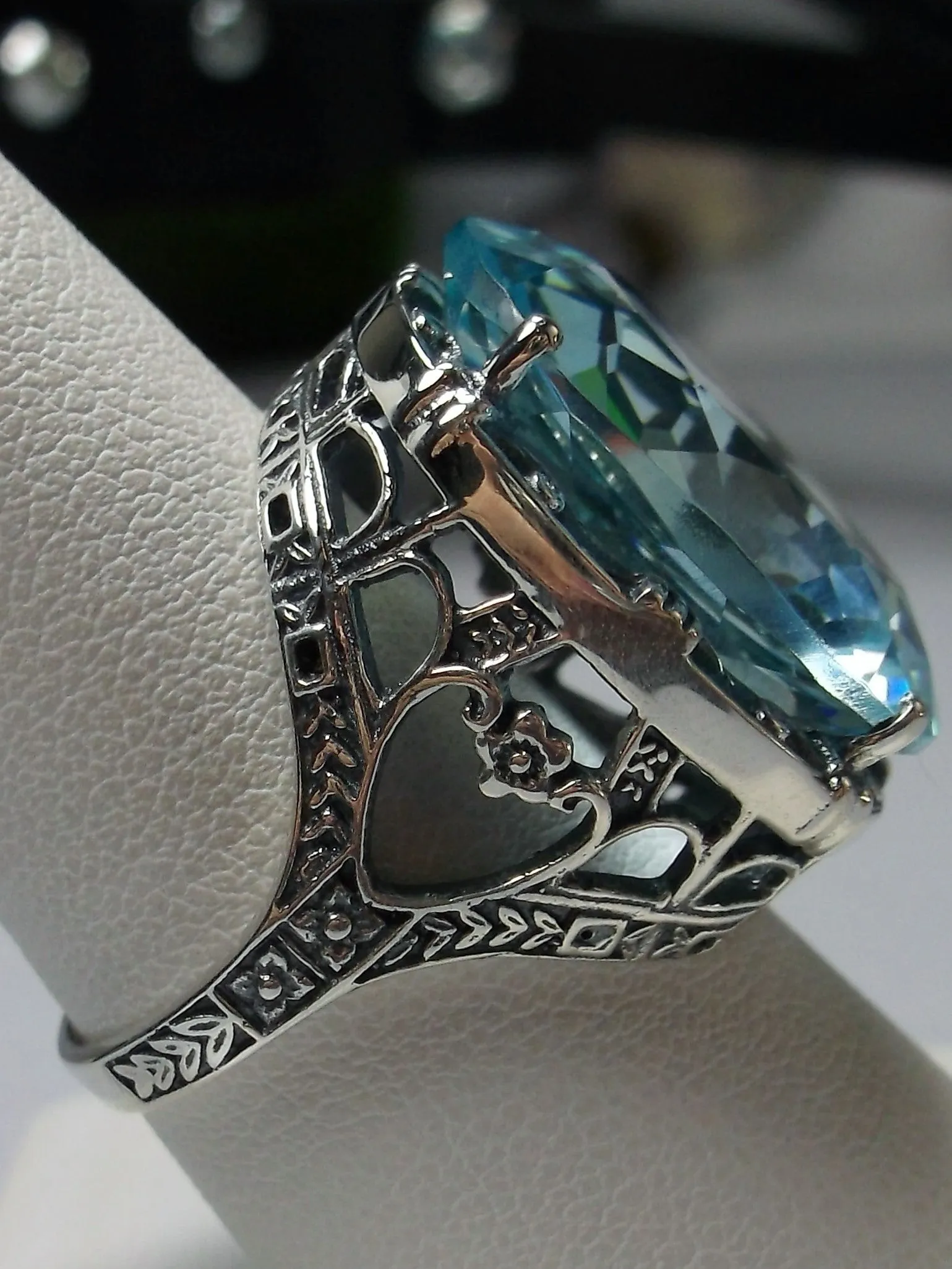 Aquamarine Ring, 24ct Oval Cut Gem, Victorian Jewelry, D76