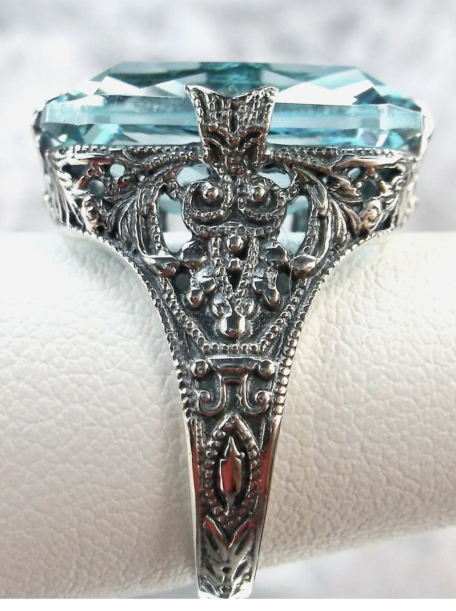 Aquamarine Ring, Size 7, Vintage Jewelry #D202 - Ready to Ship