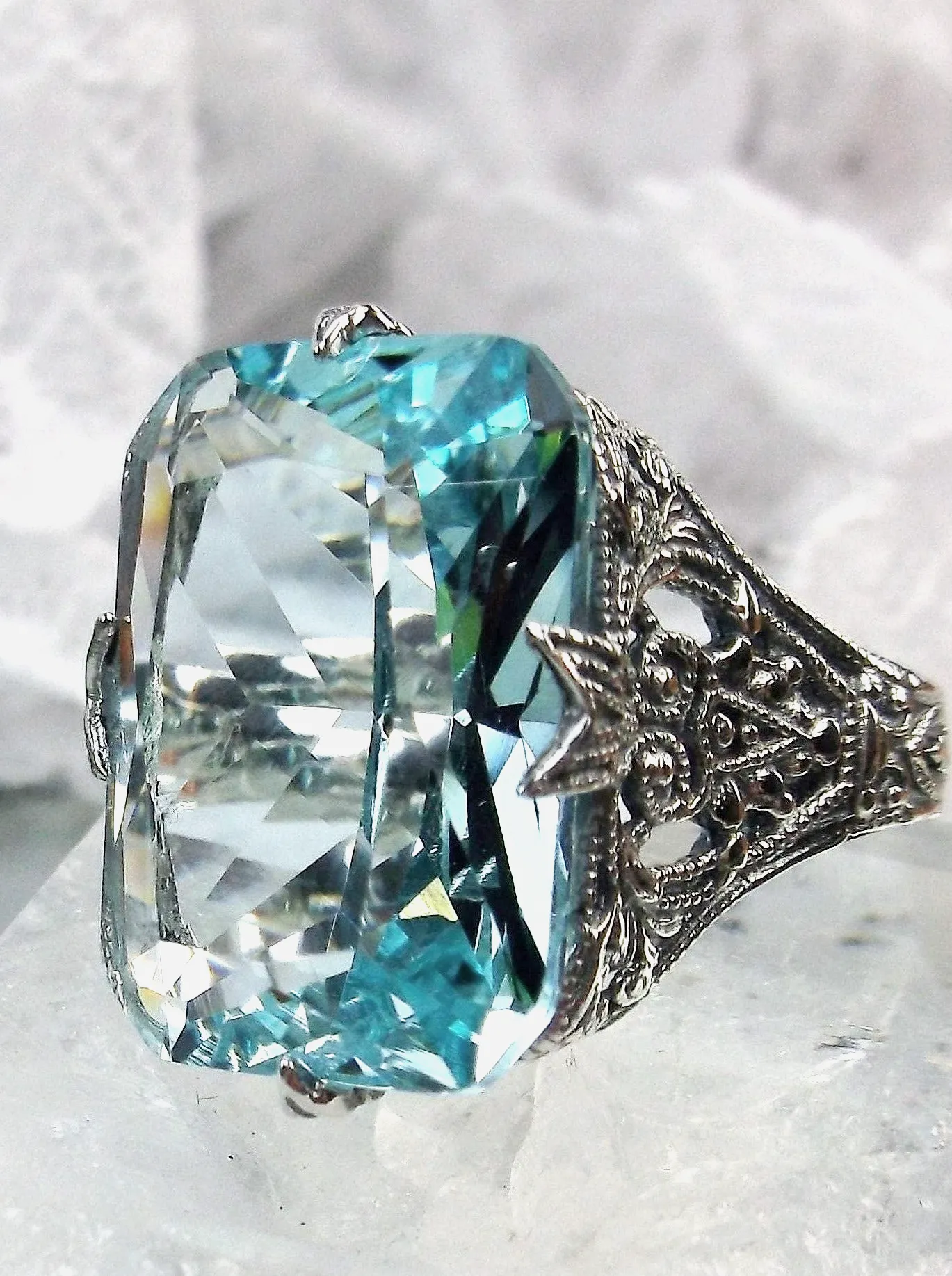 Aquamarine Ring, Size 7, Vintage Jewelry #D202 - Ready to Ship