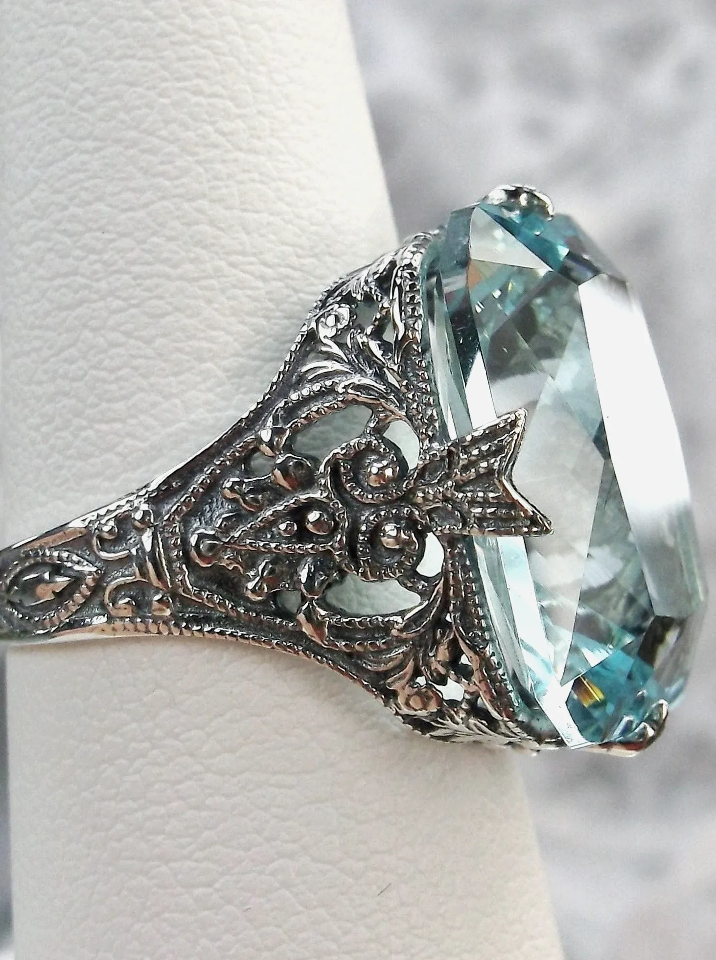 Aquamarine Ring, Size 7, Vintage Jewelry #D202 - Ready to Ship