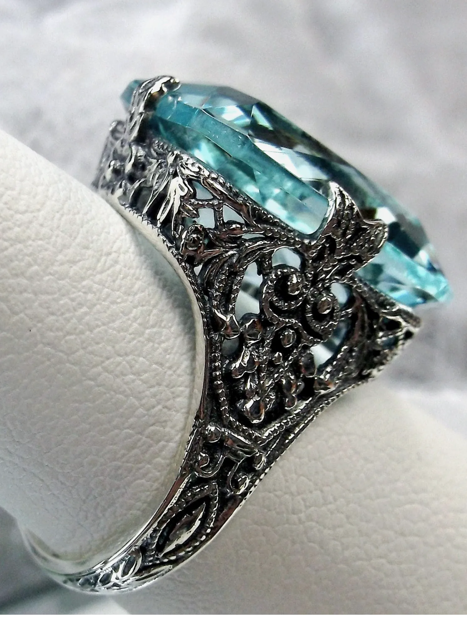 Aquamarine Ring, Size 7, Vintage Jewelry #D202 - Ready to Ship
