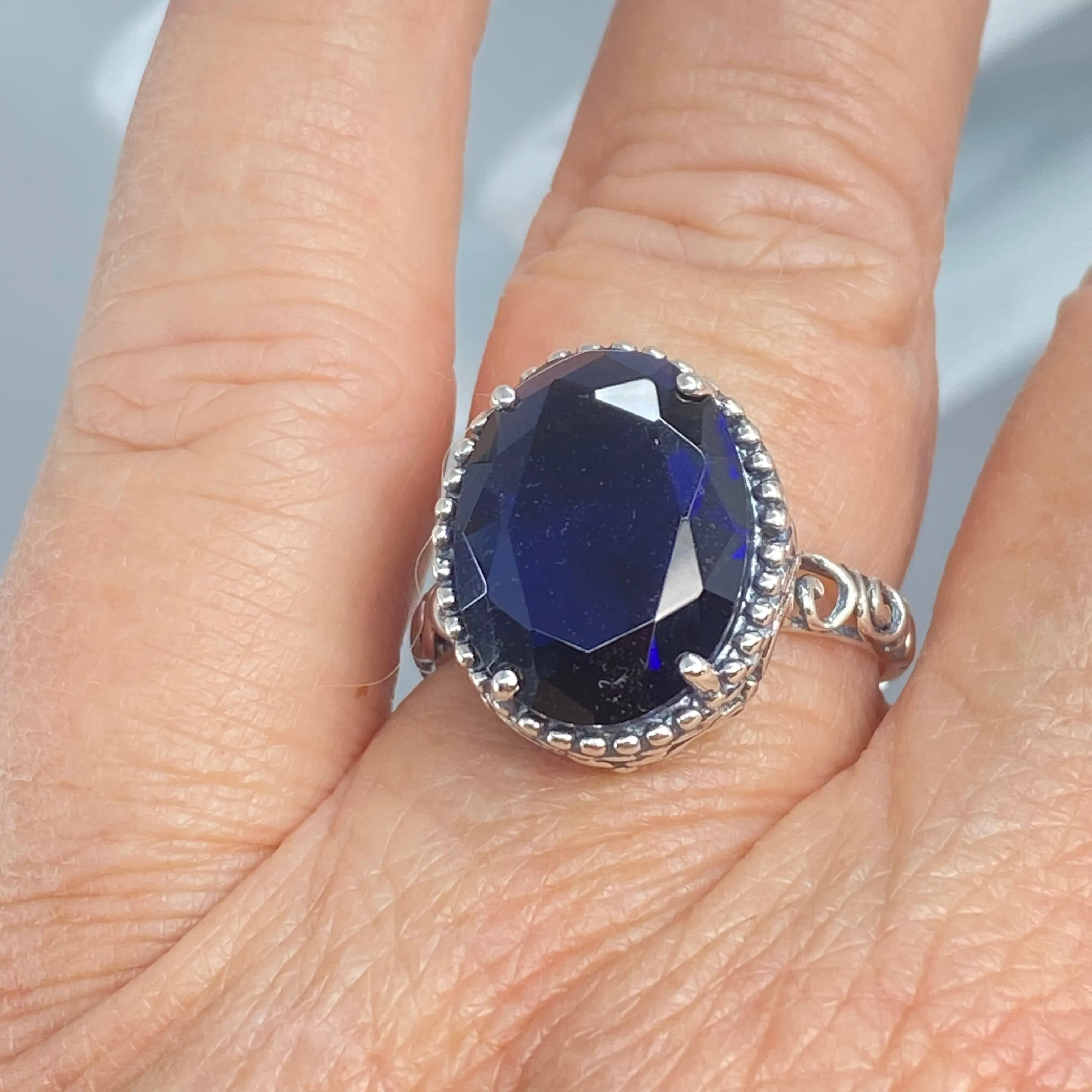 Blue Sapphire Ring, Oval Cut Gem, Nouveau Style Jewelry, D125