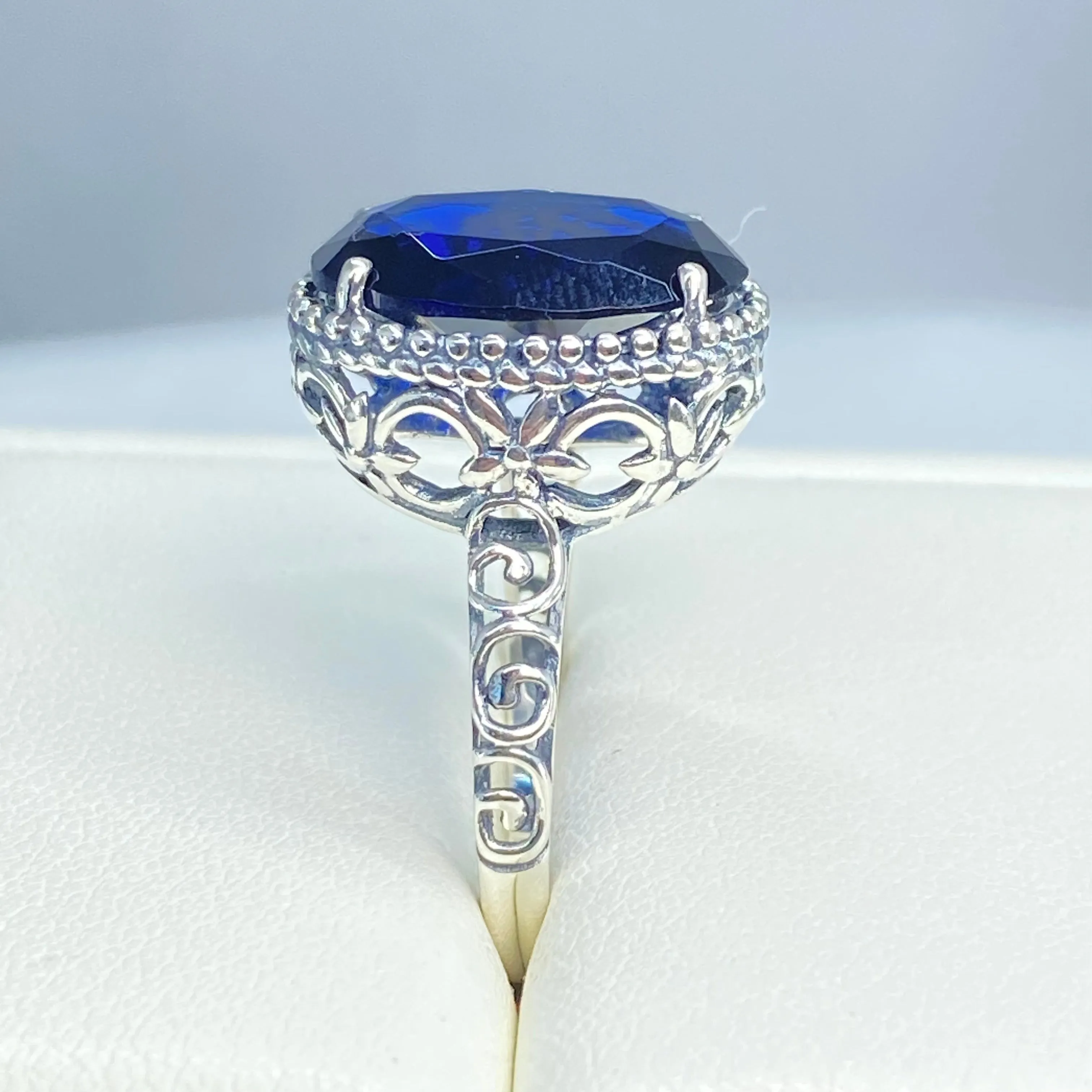 Blue Sapphire Ring, Oval Cut Gem, Nouveau Style Jewelry, D125