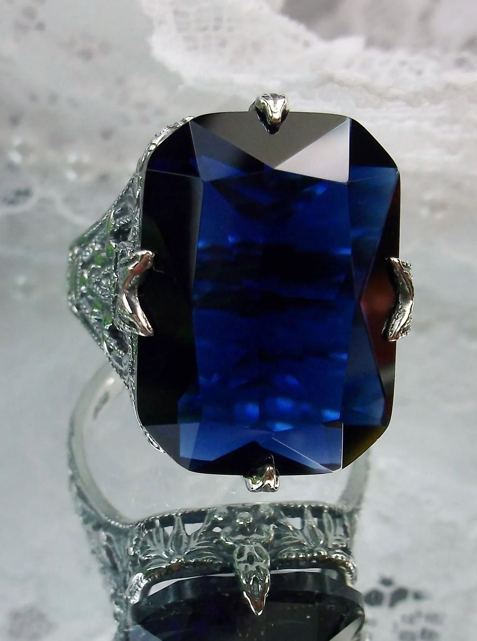 Blue Sapphire Ring, Vintage Jewelry #D202