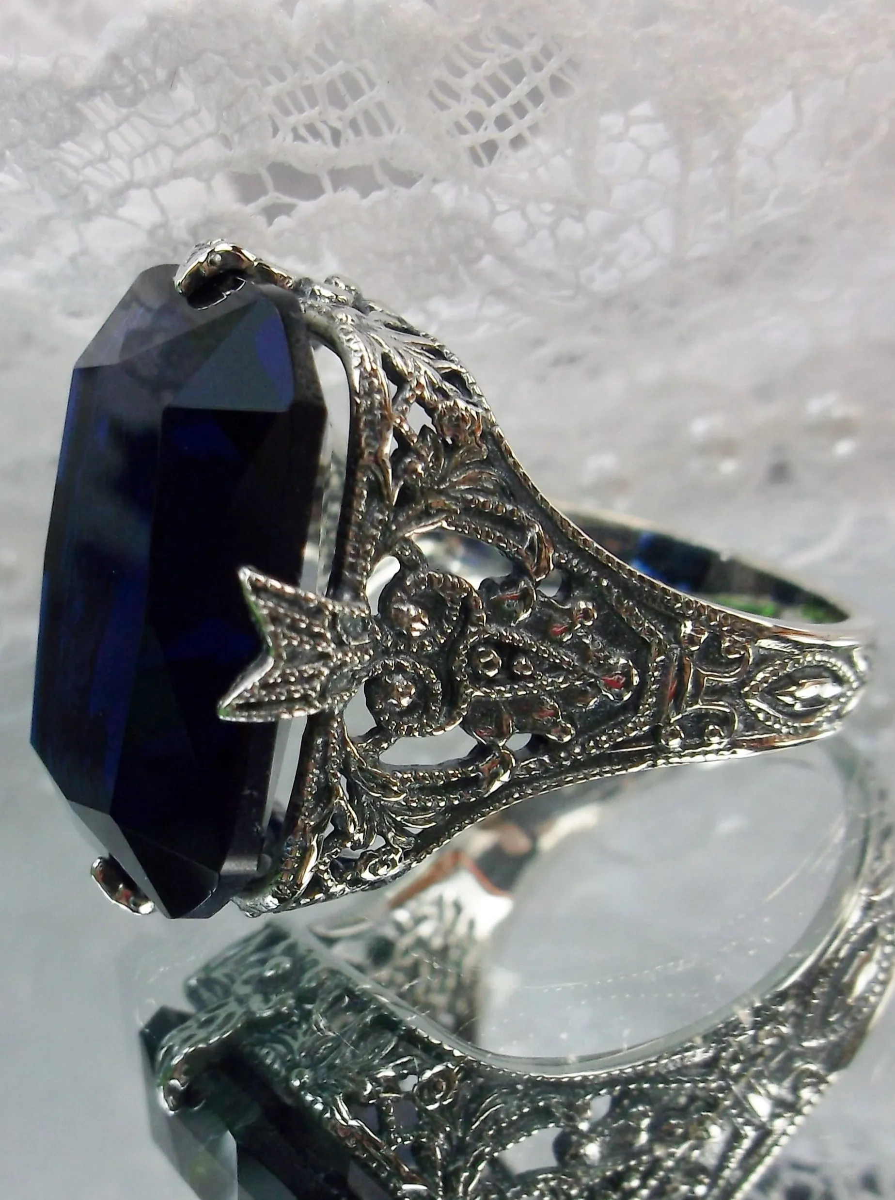 Blue Sapphire Ring, Vintage Jewelry #D202