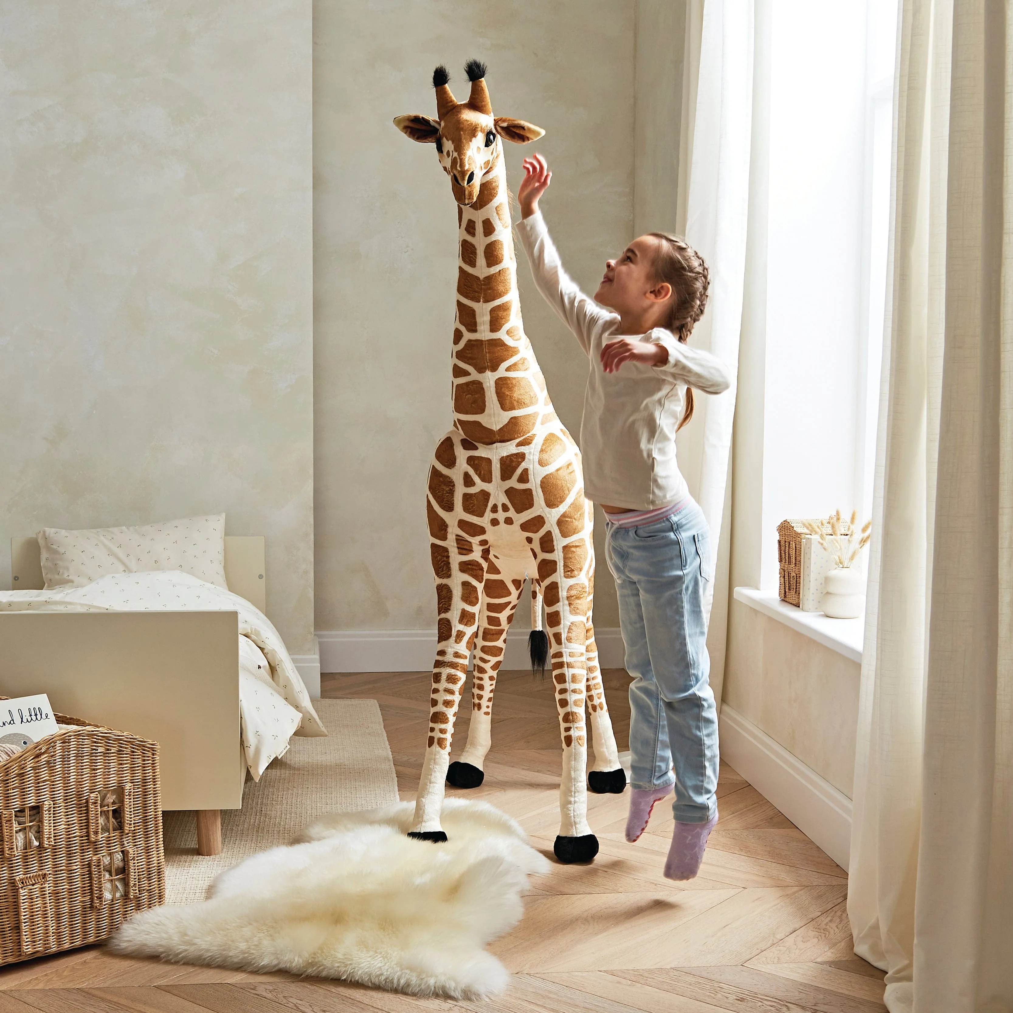 Cuddleco Standing Giraffe (135cm)