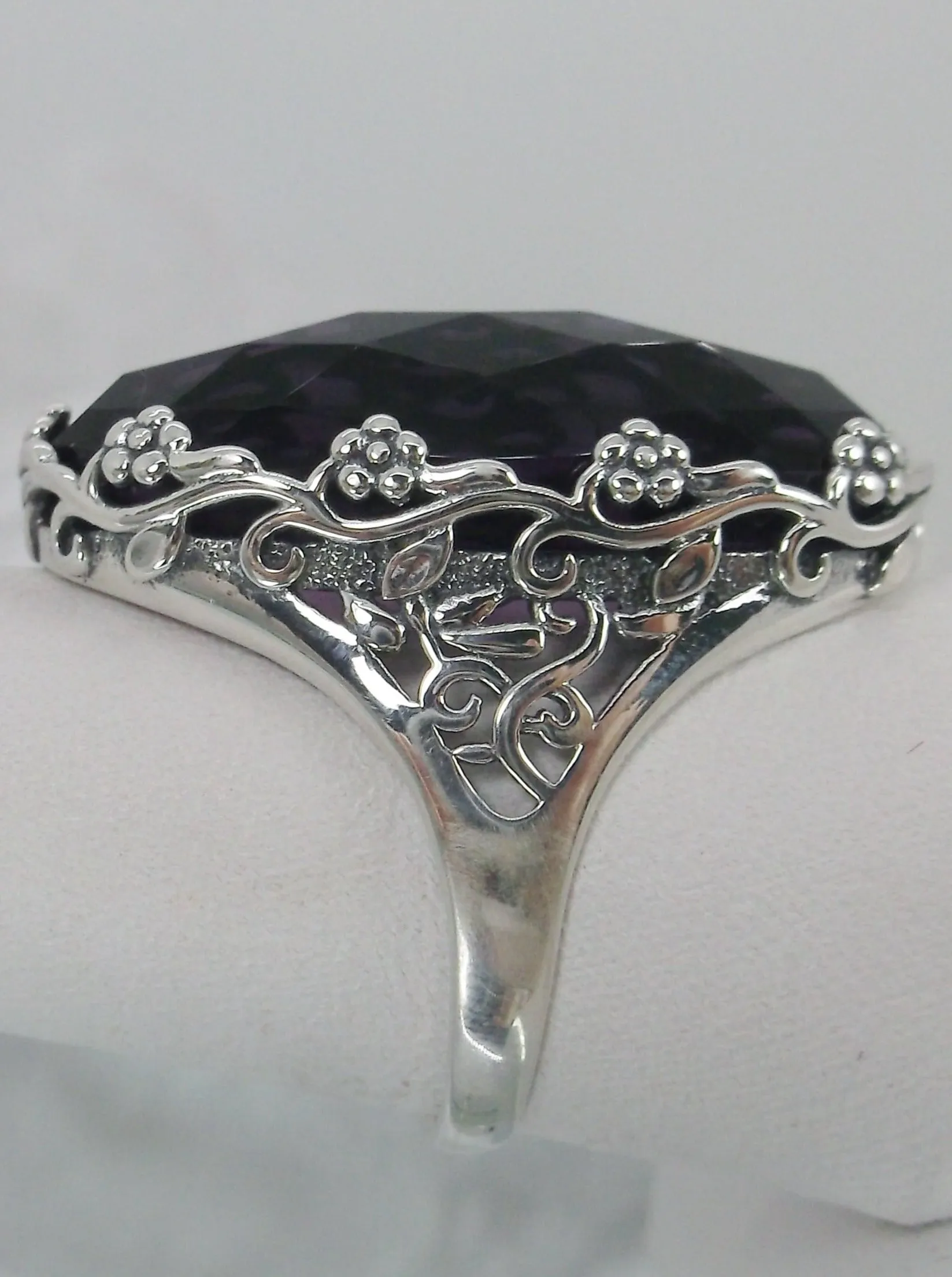 D97, Rosey Ring, Large Oval gem, Vintage Reproduction Jewelry #D97