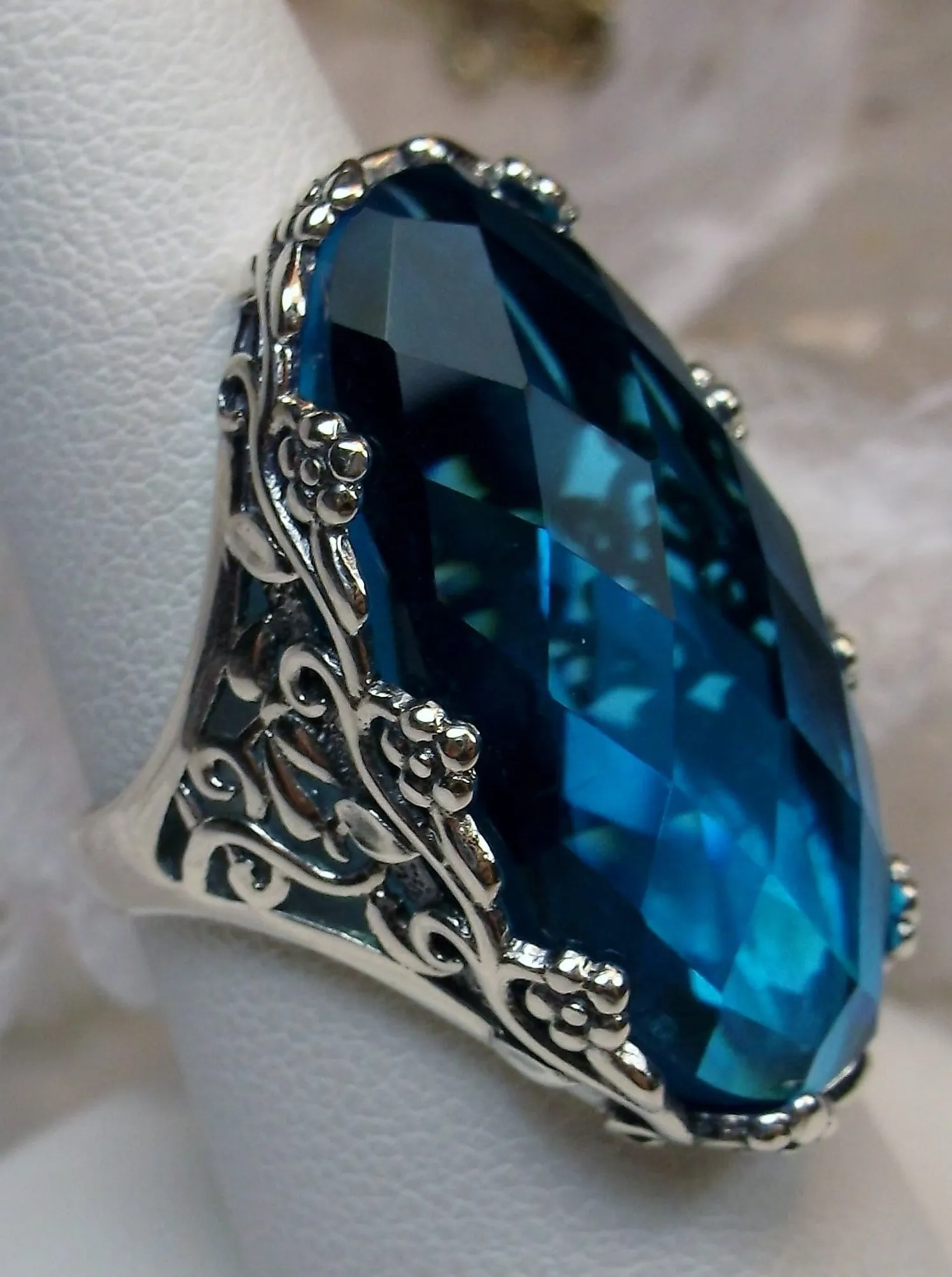 D97, Rosey Ring, Large Oval gem, Vintage Reproduction Jewelry #D97