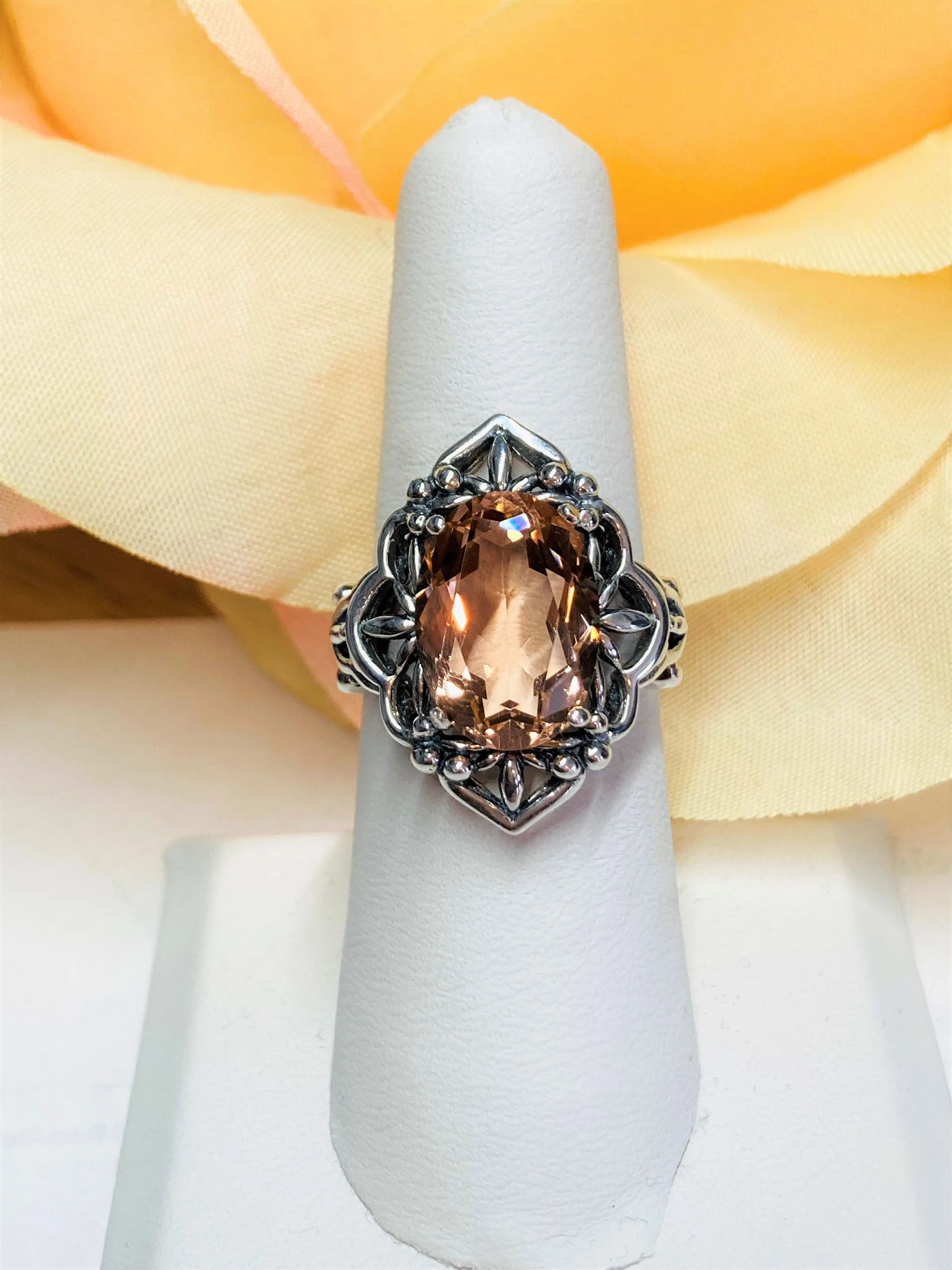 D98, Oval Mesh Ring, Gothic Filigree Ring - Vintage Jewelry Ring D98