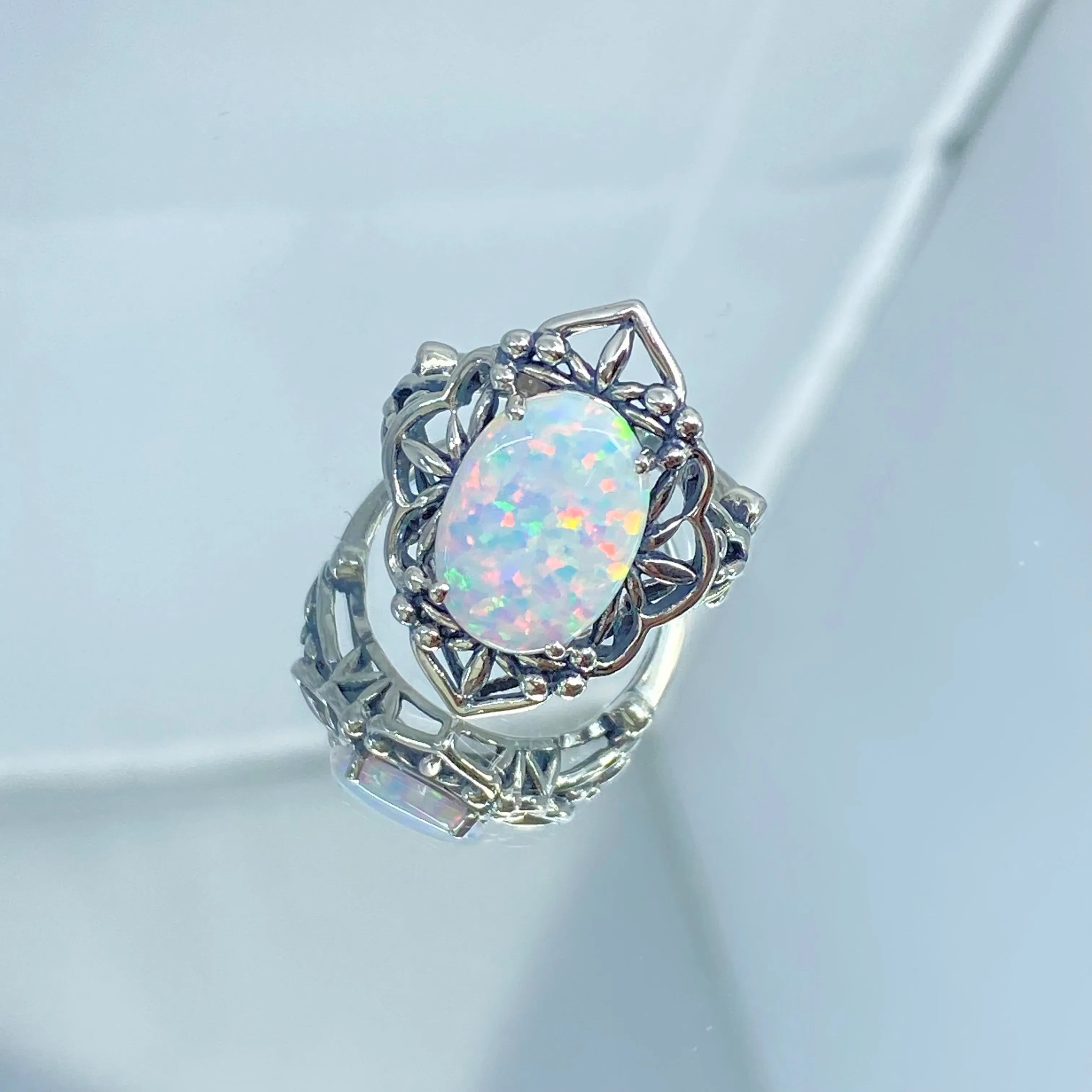 D98, Oval Mesh Ring, Gothic Filigree Ring - Vintage Jewelry Ring D98