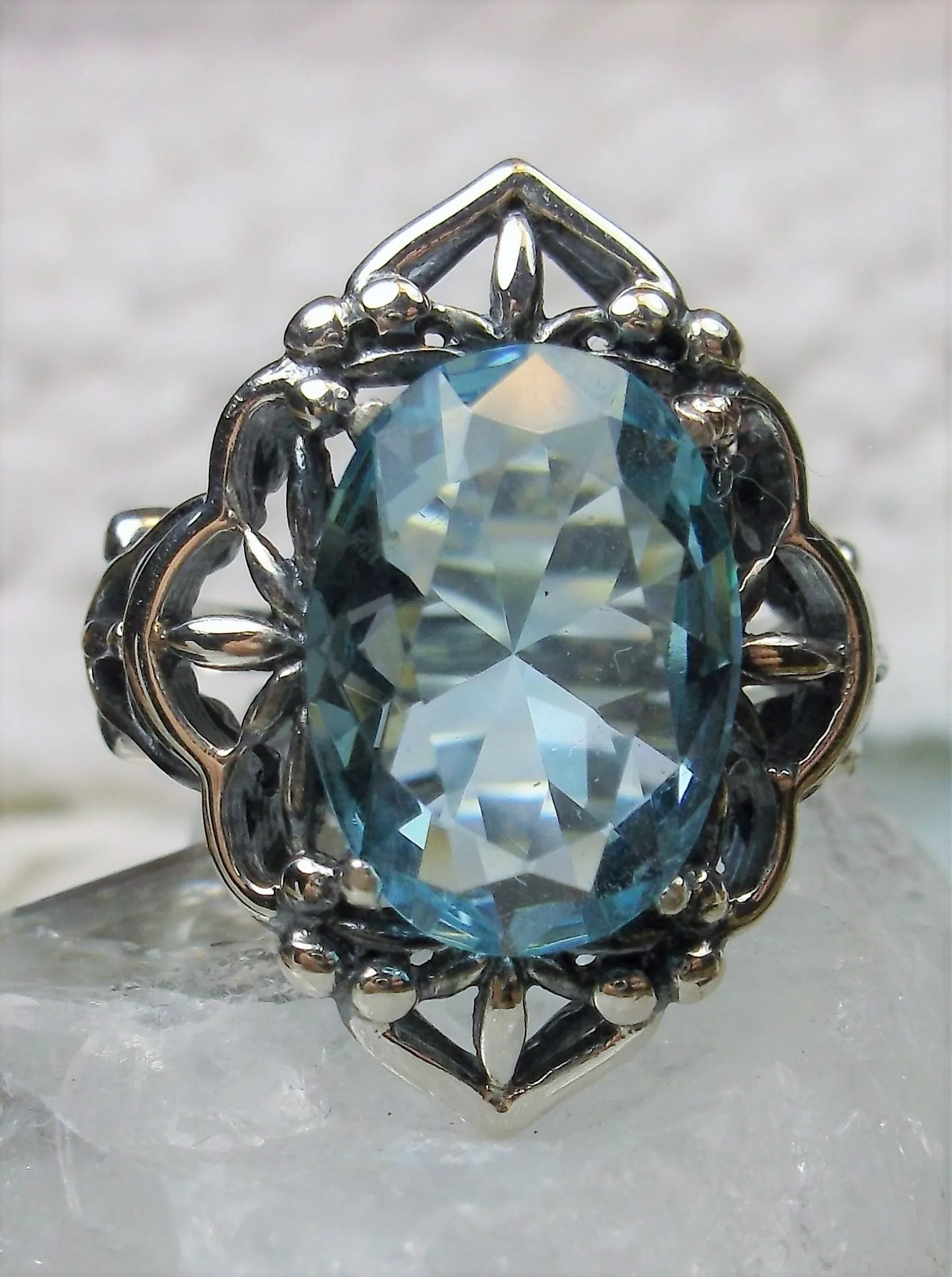 D98, Oval Mesh Ring, Gothic Filigree Ring - Vintage Jewelry Ring D98