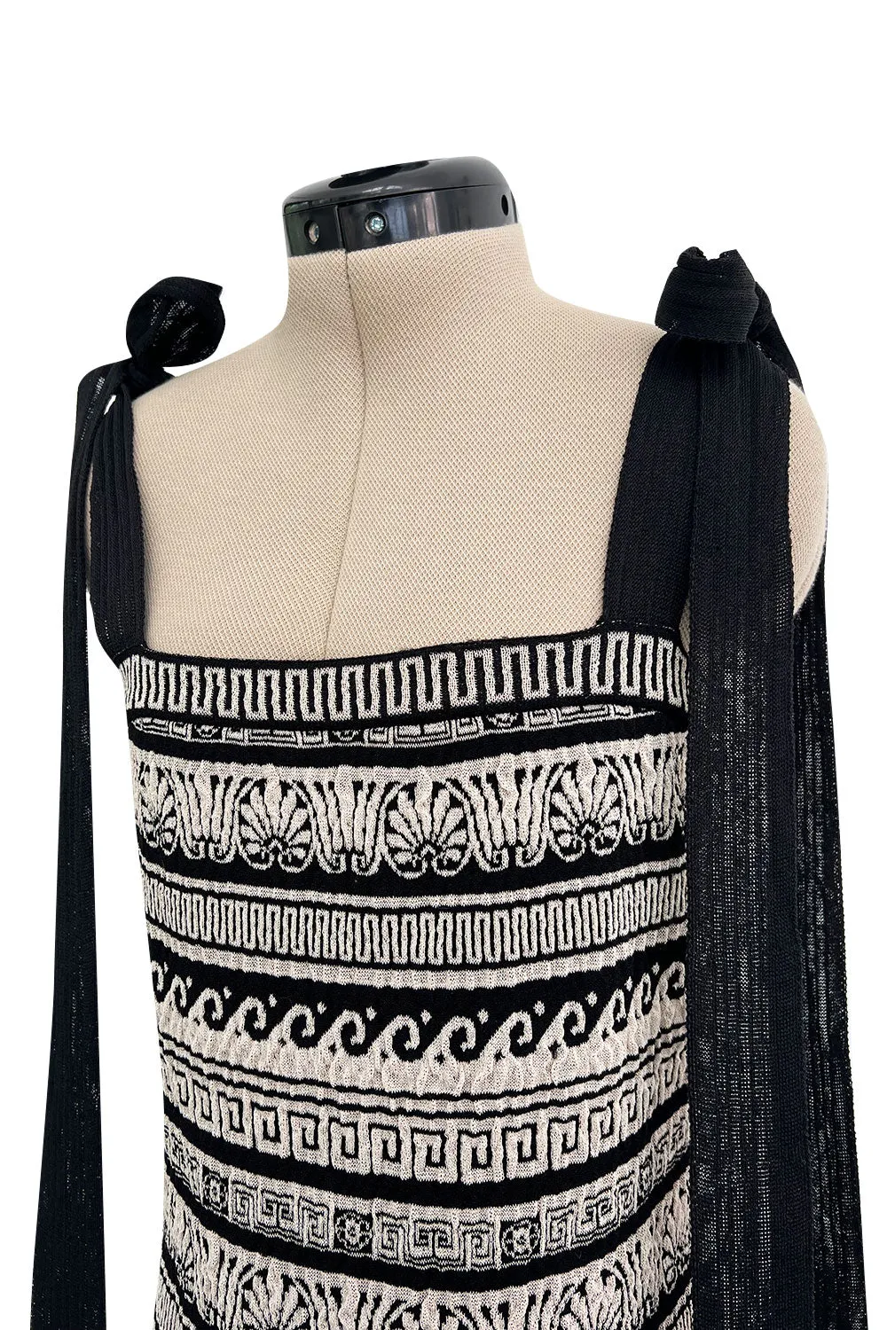 Easy to Wear Cruise 2018 Chanel by Karl Lagerfeld Look 13 Knit Sheath Dress w Tie Shoulders