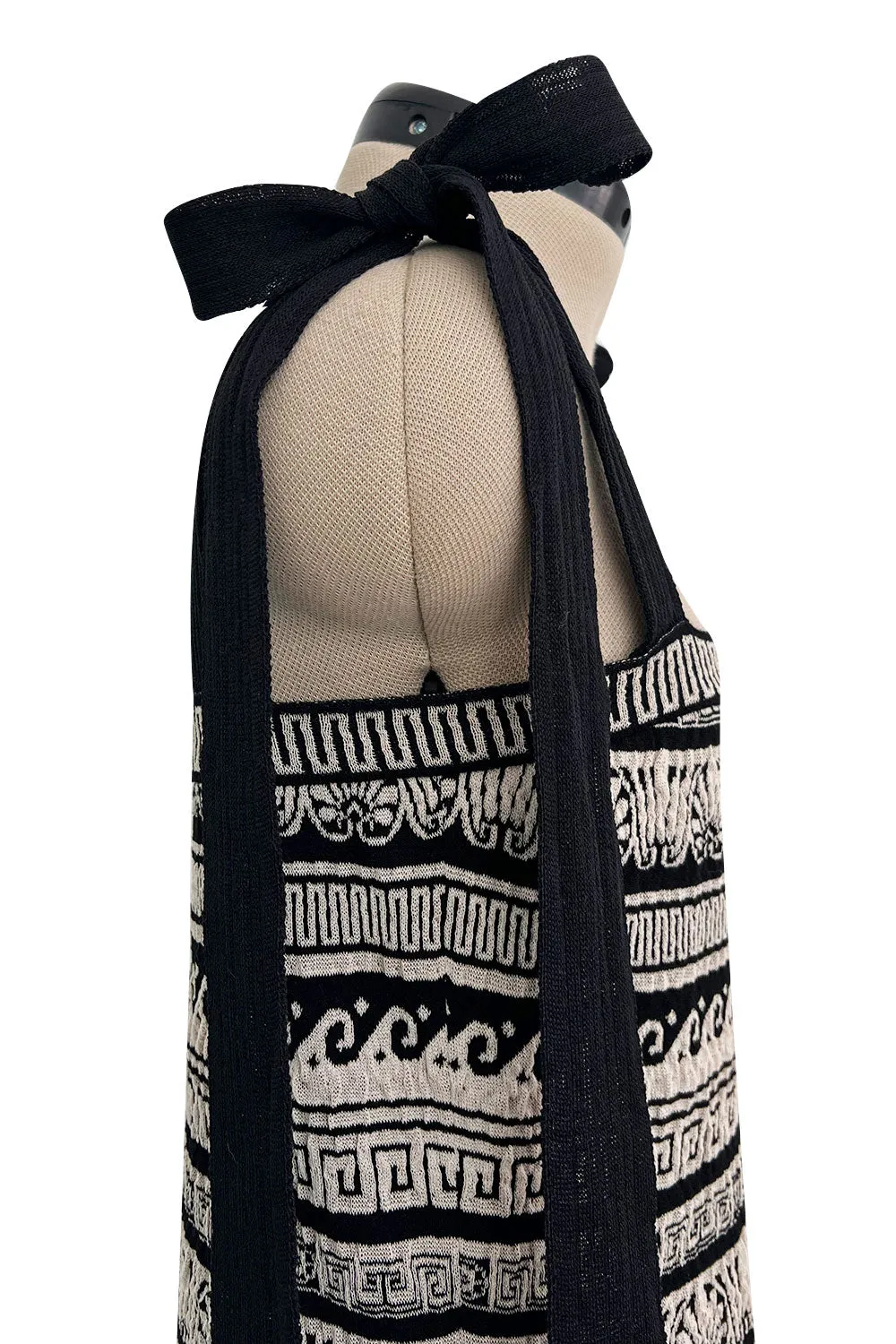 Easy to Wear Cruise 2018 Chanel by Karl Lagerfeld Look 13 Knit Sheath Dress w Tie Shoulders