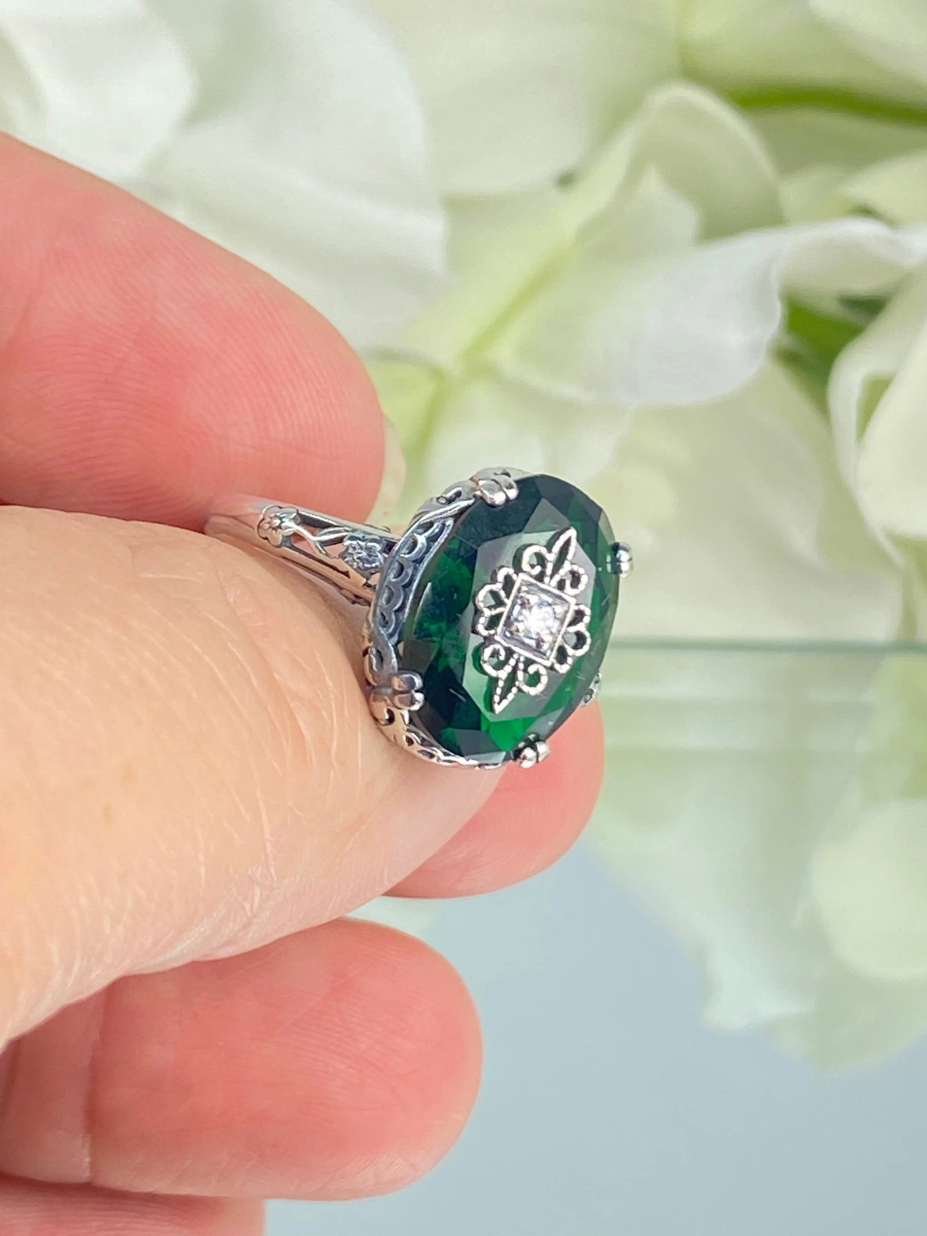Emerald Green Ring, Sterling Silver Embellishment, Edwardian Jewelry #D70e