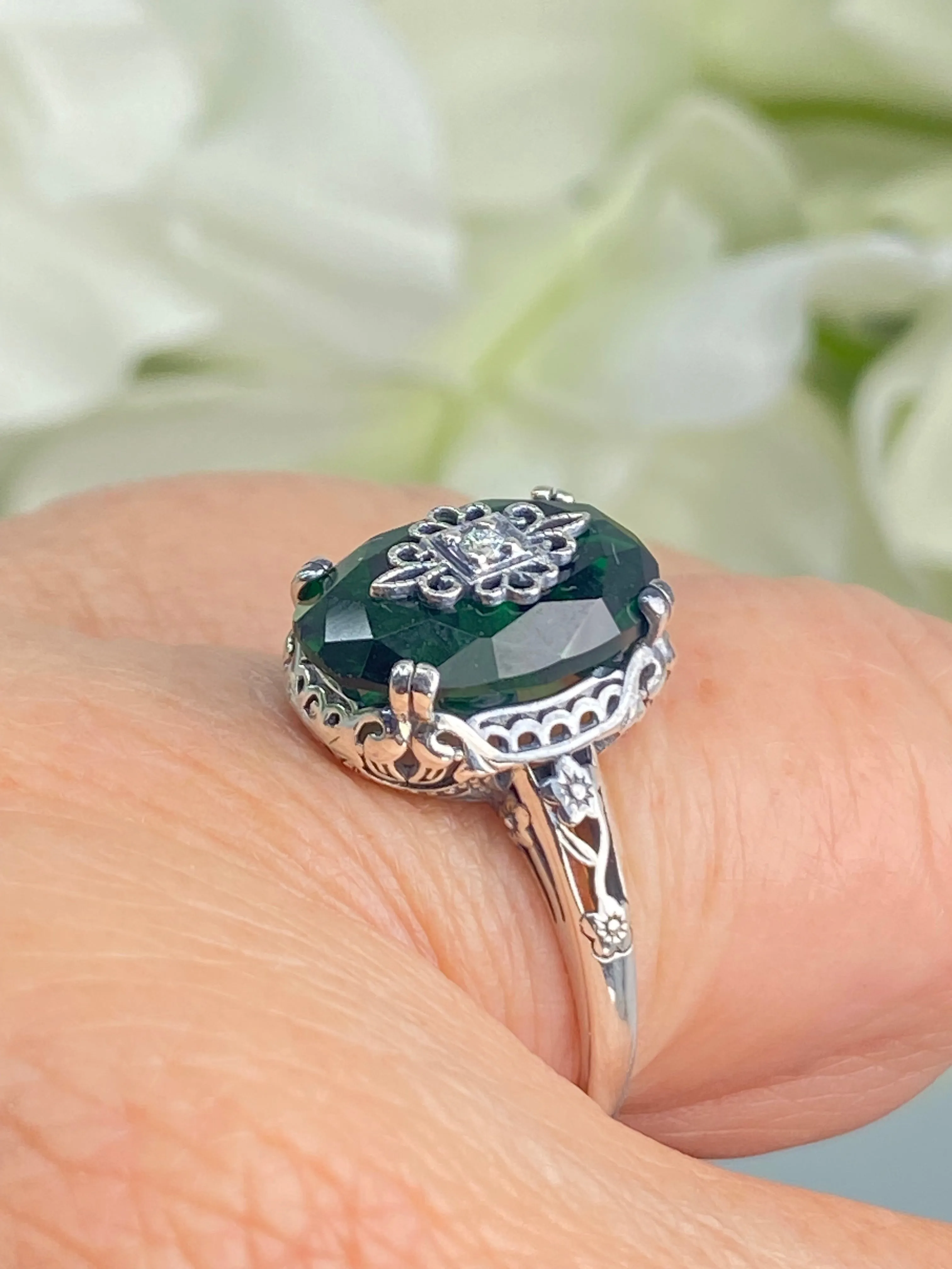 Emerald Green Ring, Sterling Silver Embellishment, Edwardian Jewelry #D70e