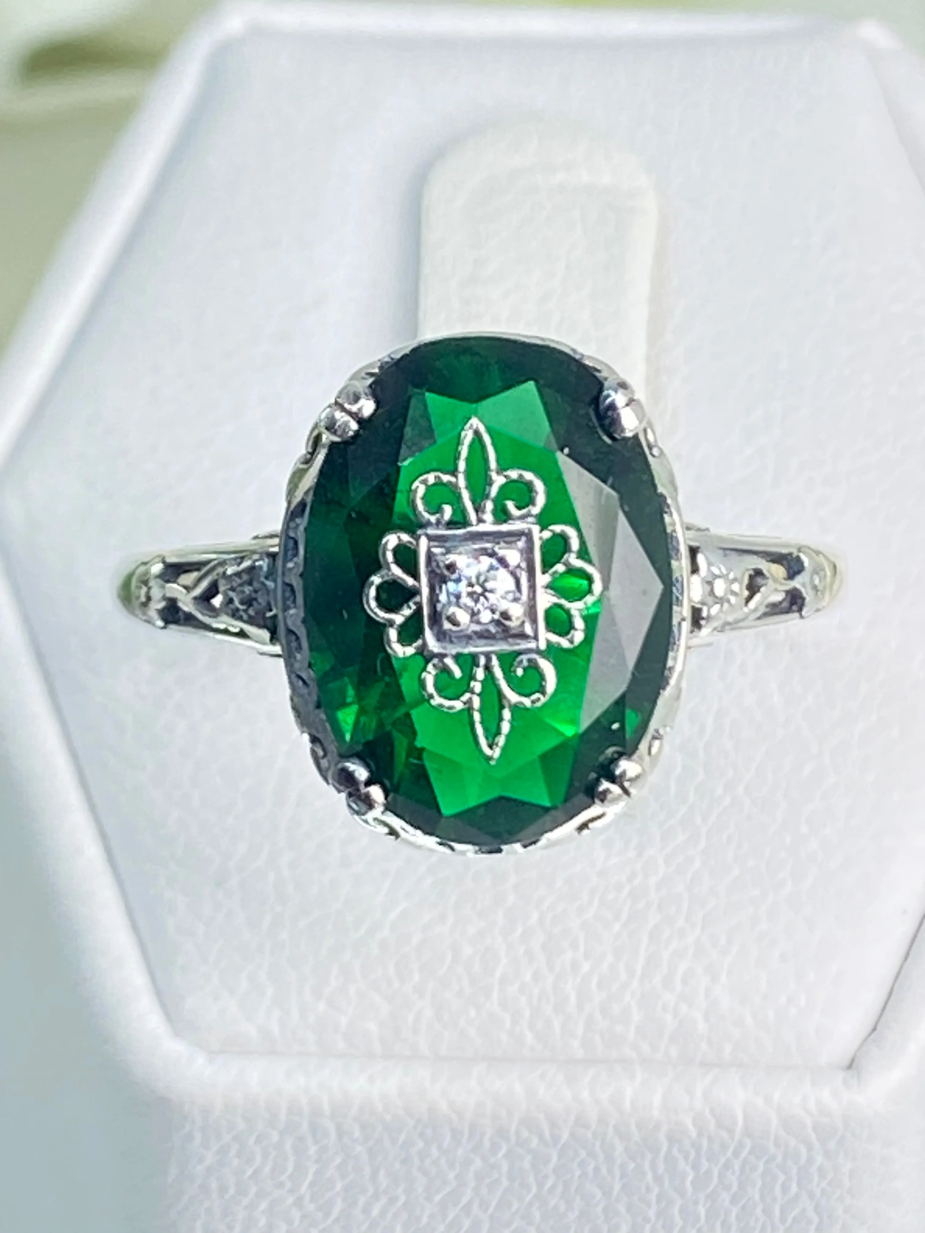 Emerald Green Ring, Sterling Silver Embellishment, Edwardian Jewelry #D70e