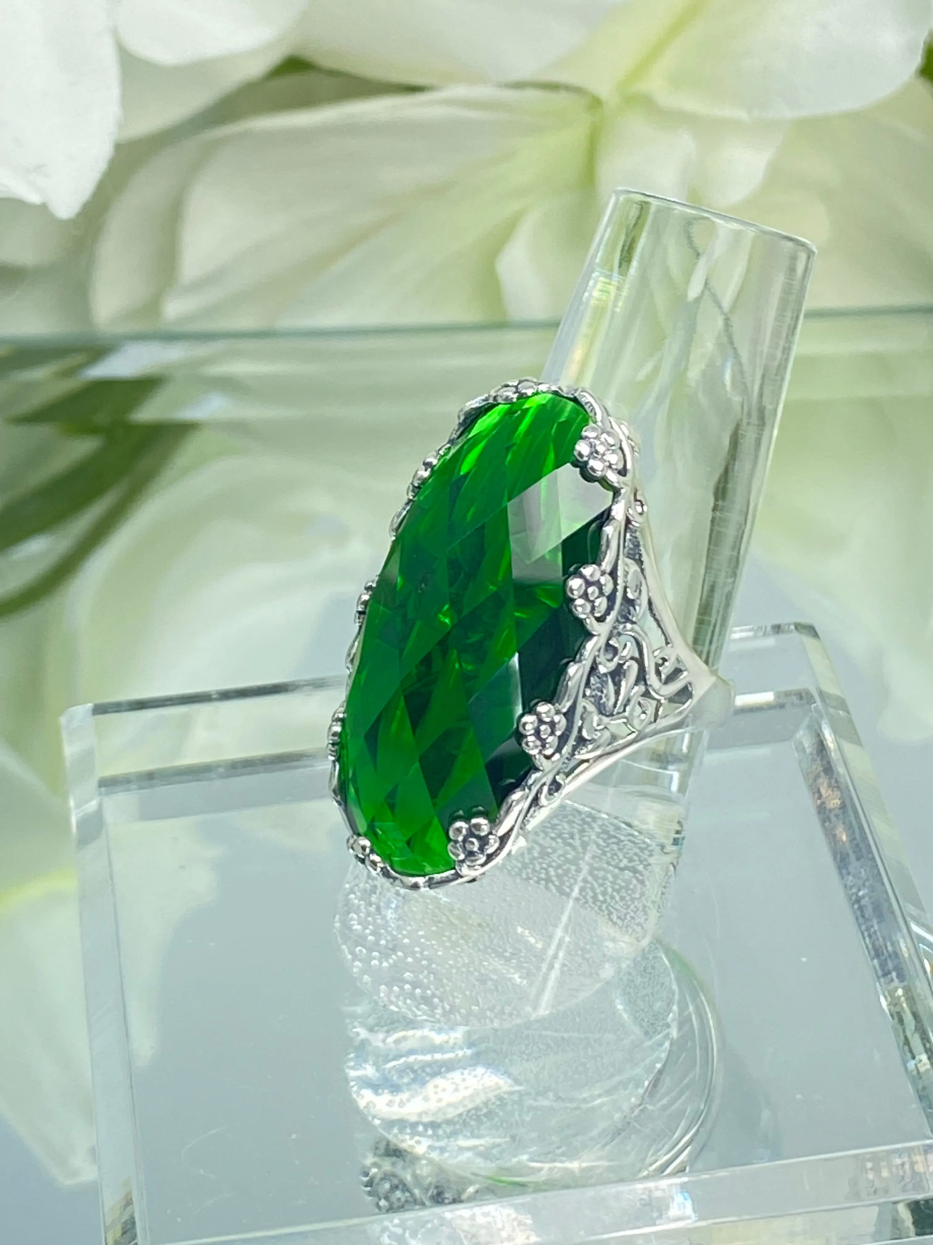 Emerald Ring, Size 7, Large Oval gem, Vintage Jewelry #D97 - Ready to Ship