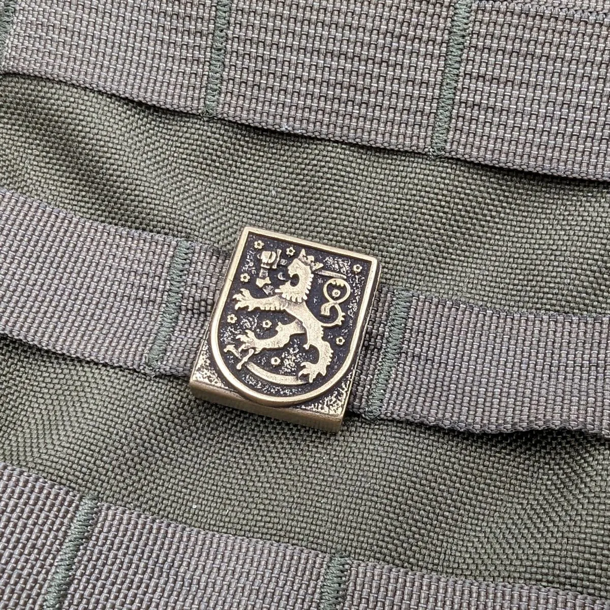 Finnish Coat of Arms Molle clip