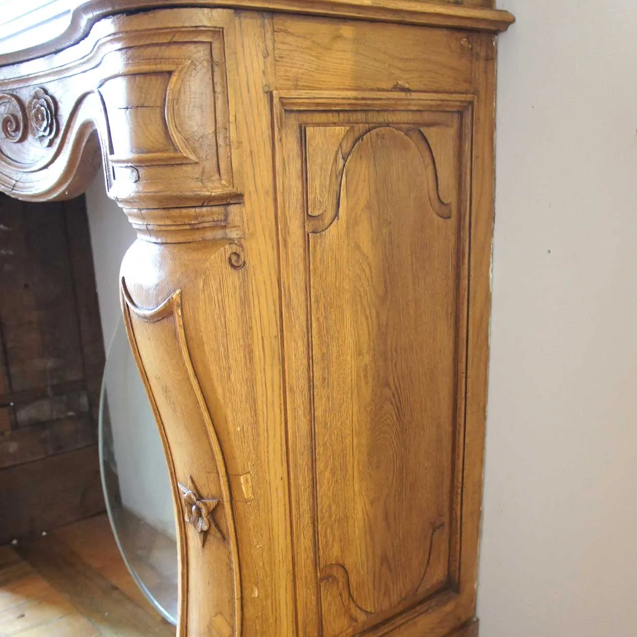 French Fanny Brice Mansion Louis XV Oak Mirrored Trumeau Fireplace Surround