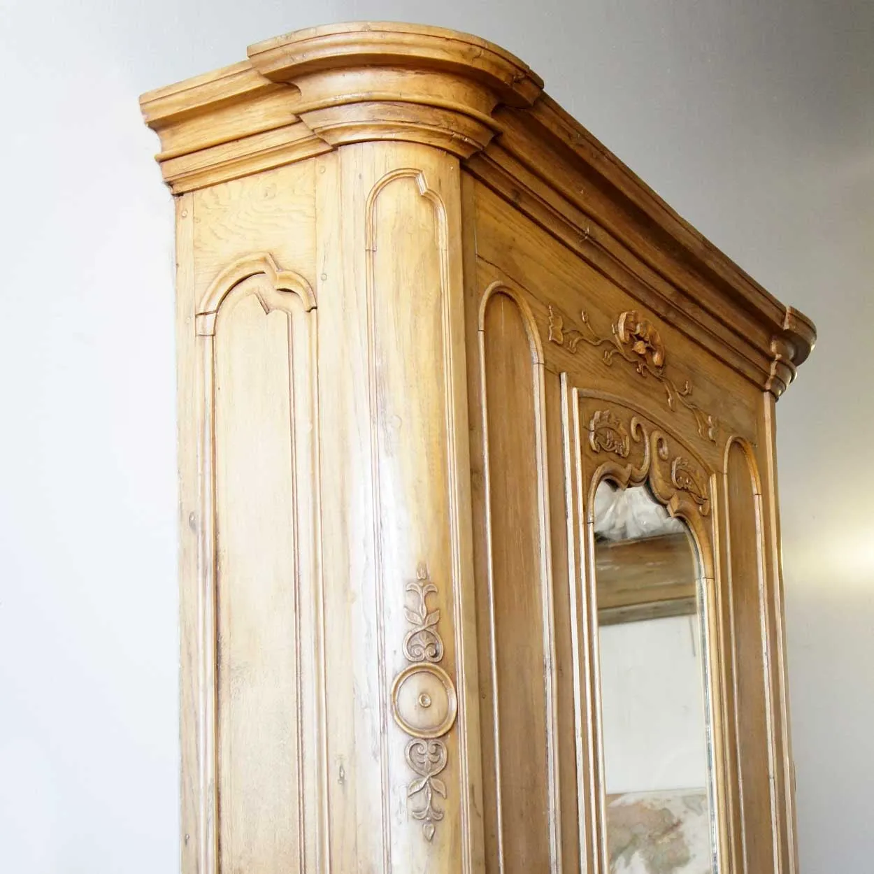 French Fanny Brice Mansion Louis XV Oak Mirrored Trumeau Fireplace Surround