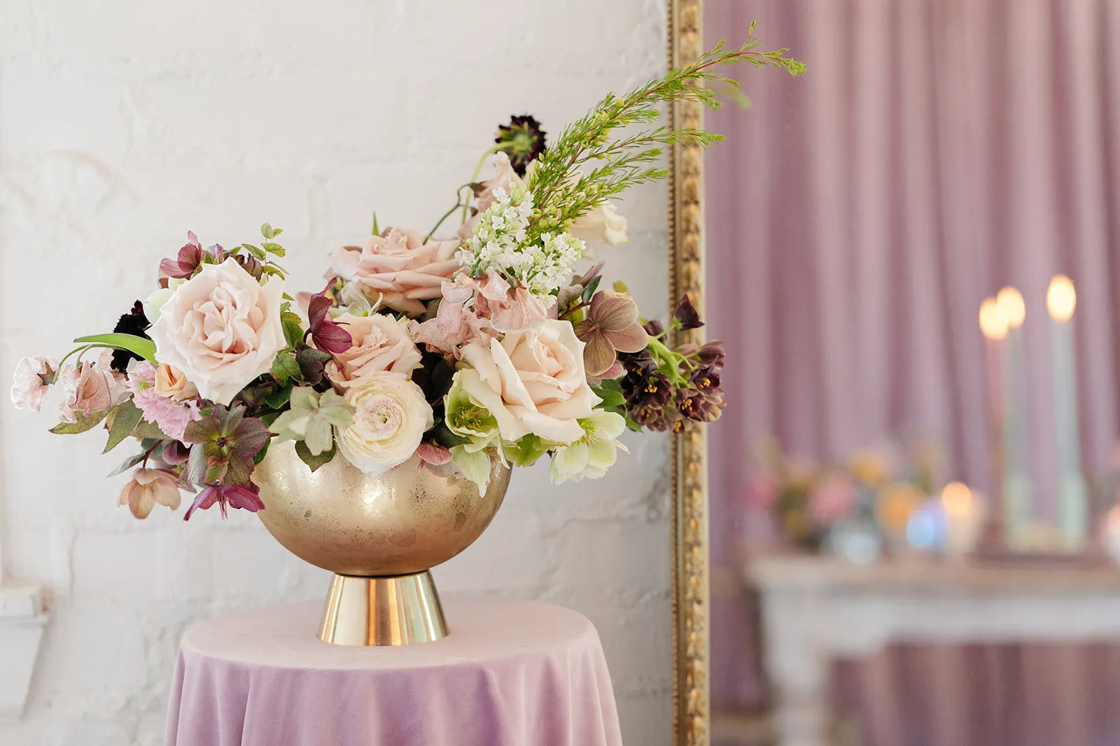 G'old Hollywood Footed Vased Centerpiece