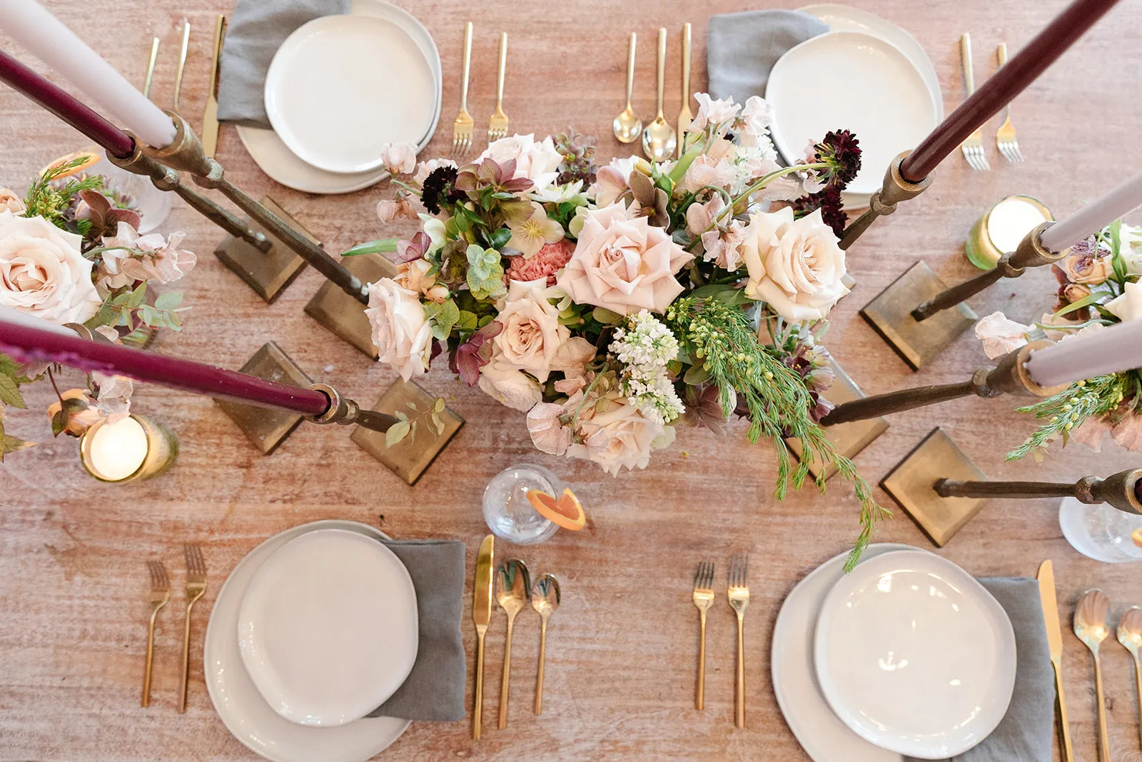 G'old Hollywood Footed Vased Centerpiece