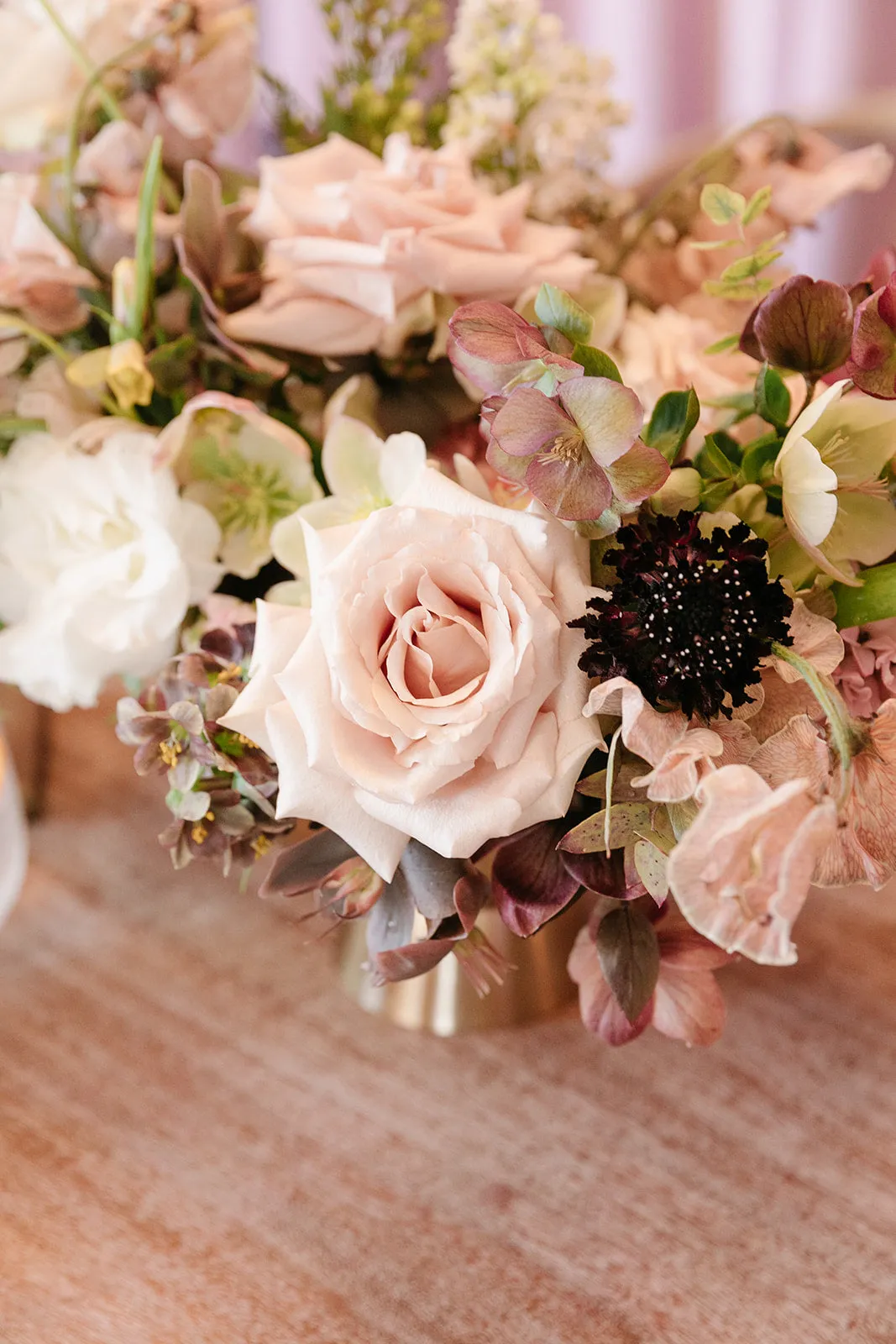 G'old Hollywood Footed Vased Centerpiece