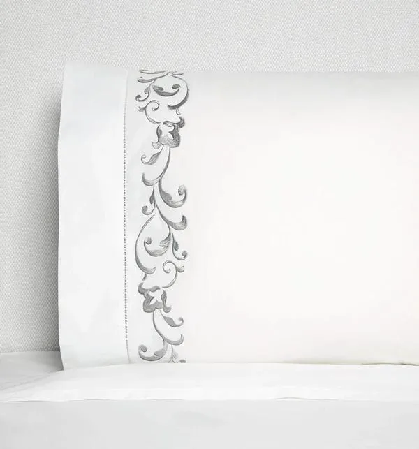 Griante Pillowcase Pair by Sferra