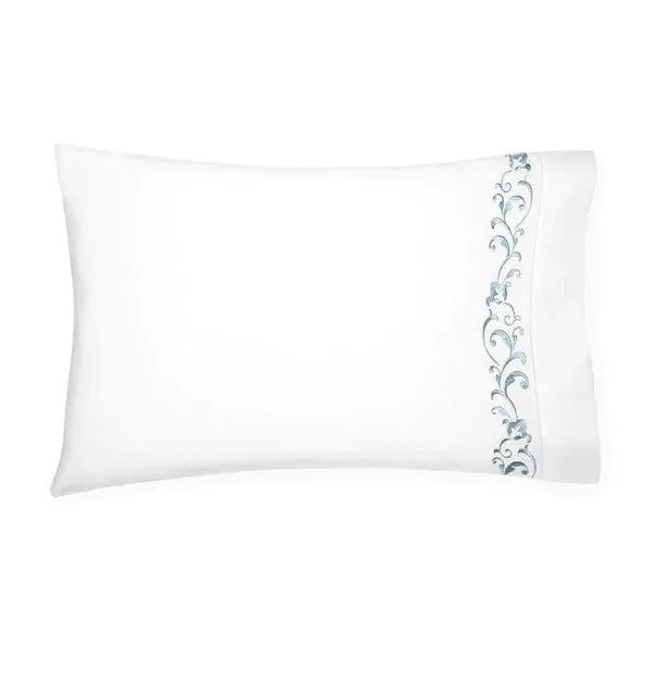 Griante Pillowcase Pair by Sferra