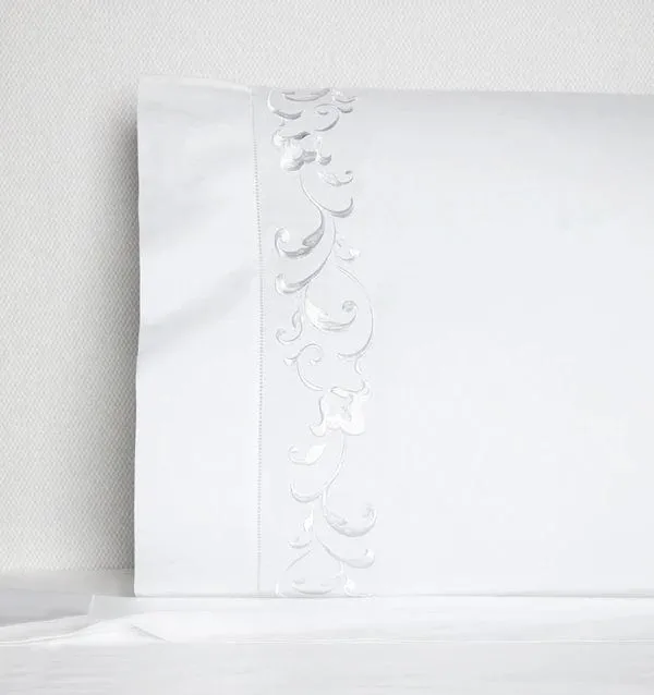 Griante Pillowcase Pair by Sferra