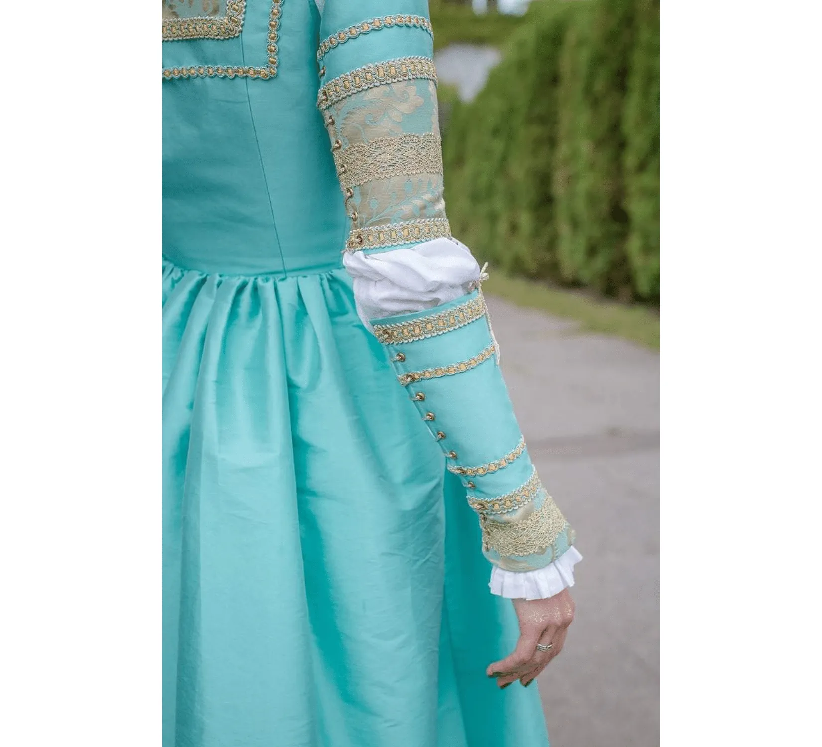 Italian Renaissance dress