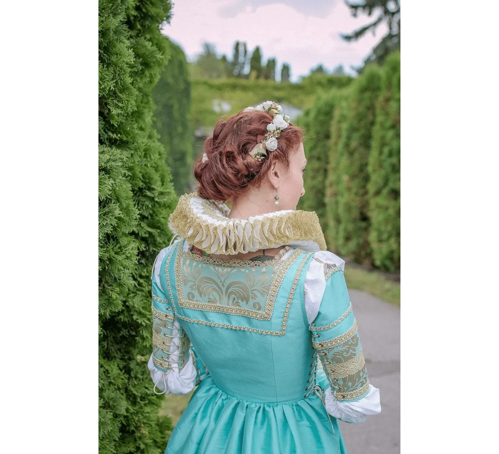 Italian Renaissance dress