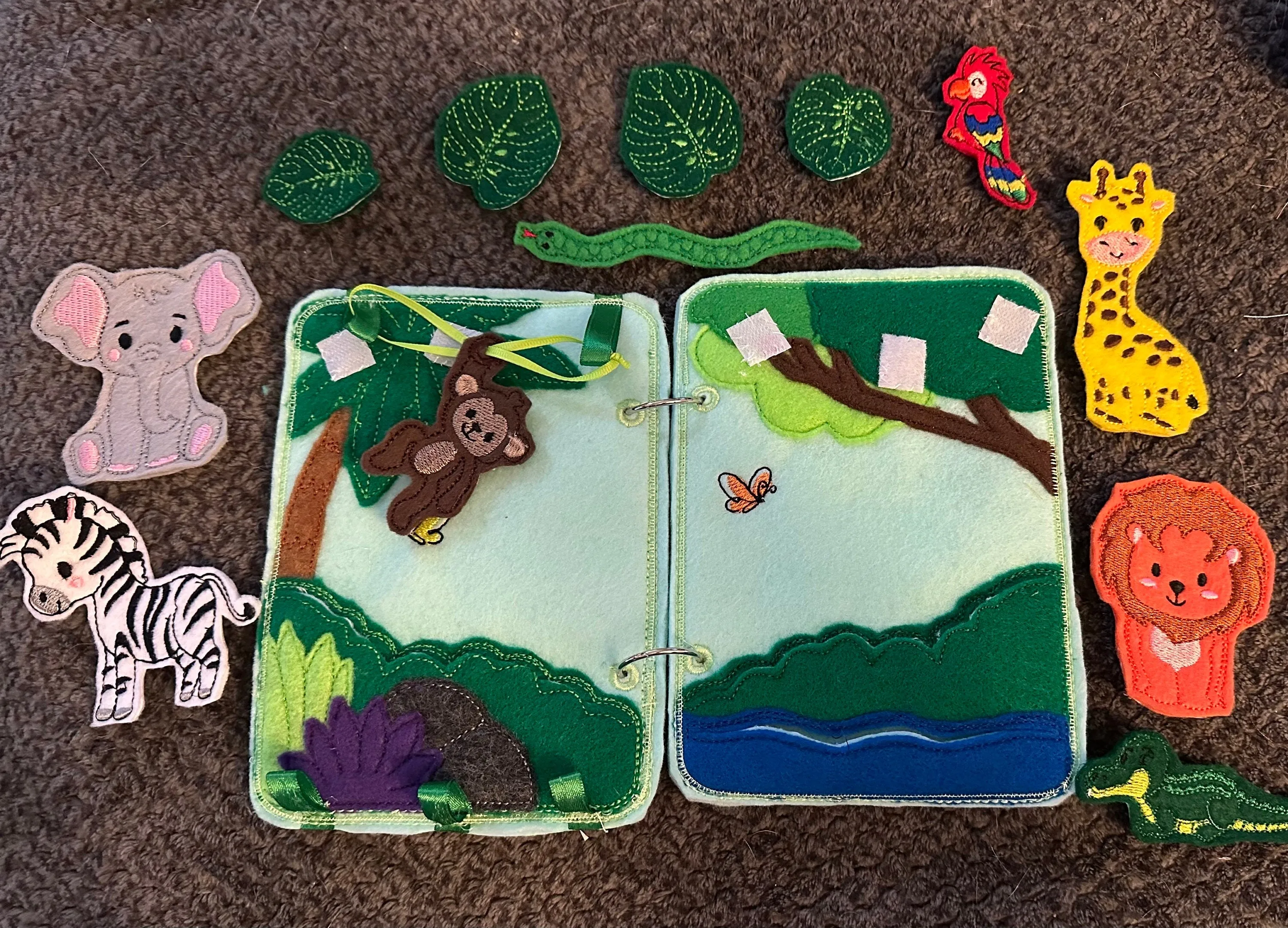 Jungle Animal Toddler Quiet Book - Busy Book - Zoo Animal Activity Book - Gift for Toddler - Animal Finger Puppets - Educational Quiet Book