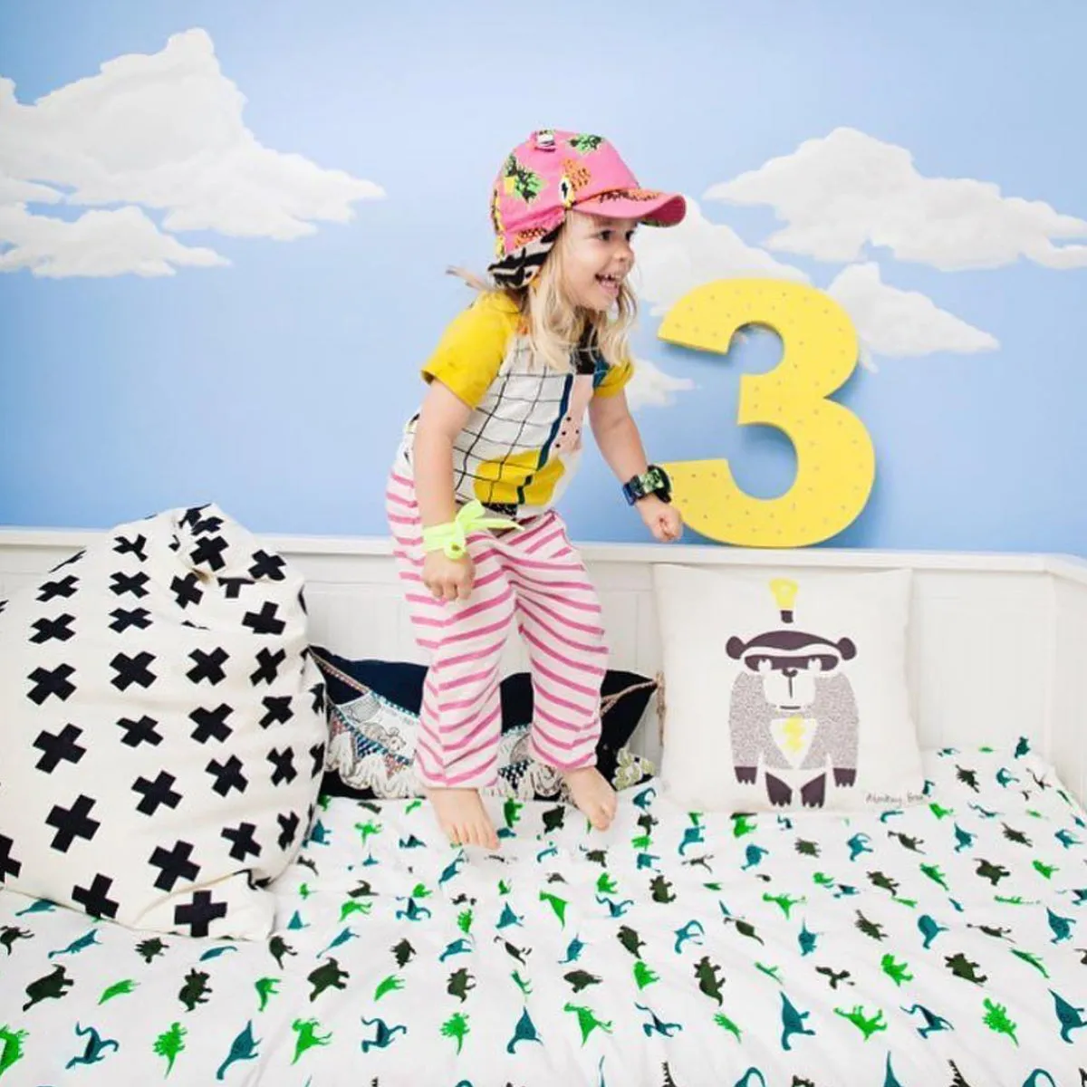 Kids Cub hat with neck flap: Pineapple Punch