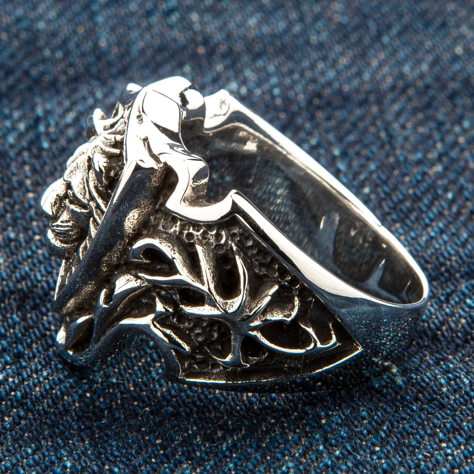 Knight Shield Lion Sterling Silver Men's Ring