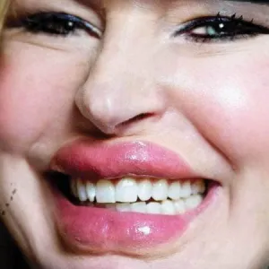Lip Tuck Makeup