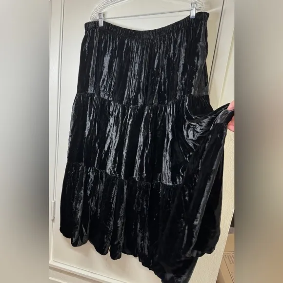 Lucia Lukken Black Velvet Tiered Broomskirts A Line Elastic Waist Skirt Size M