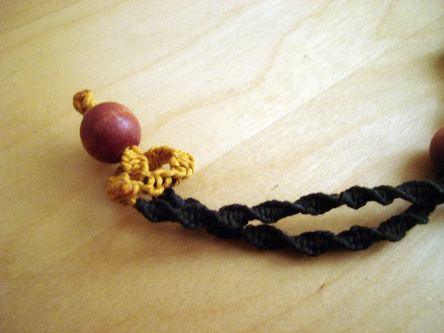 Macramé Retro Necklace with Red Wooden Beads
