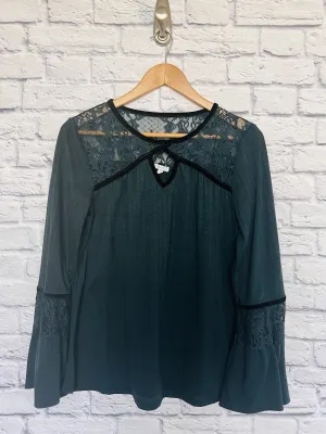 MAURICES  Dark Green Long Sleeve Top Sz M Velvet Trim Lace Boho Whimsigoth