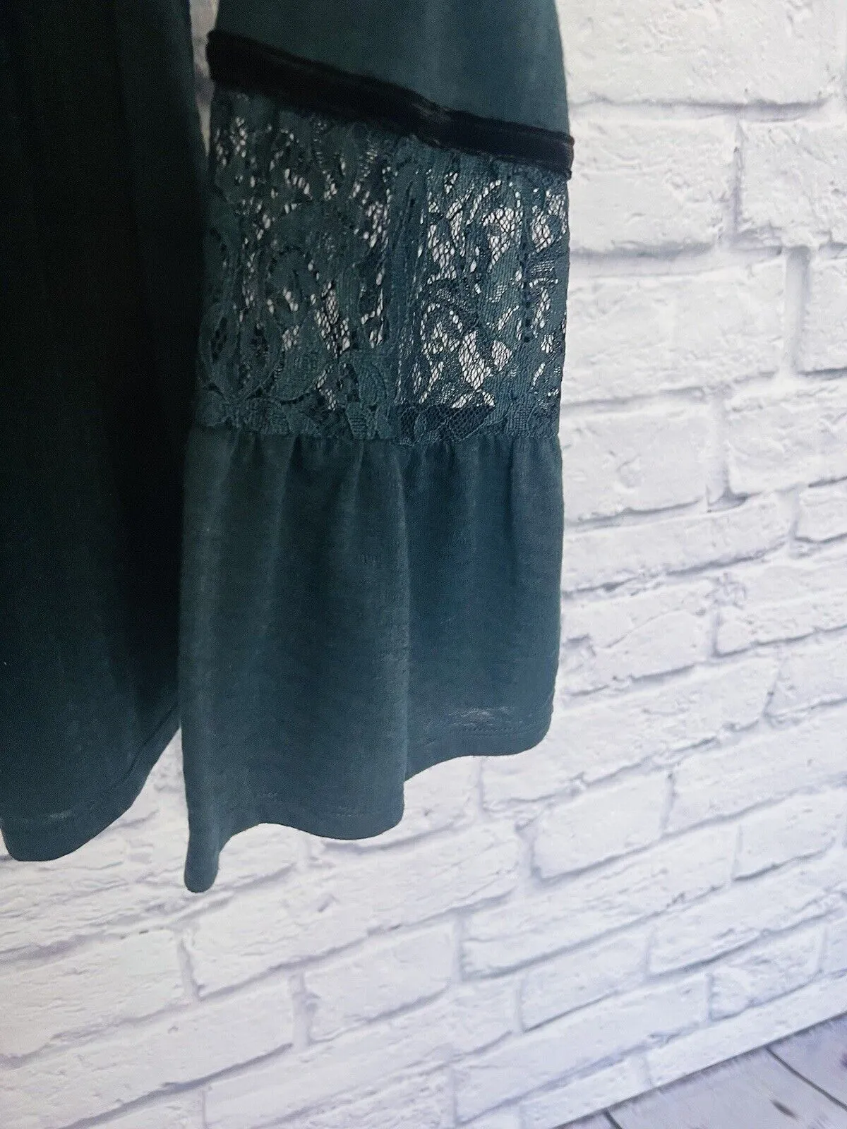 MAURICES  Dark Green Long Sleeve Top Sz M Velvet Trim Lace Boho Whimsigoth
