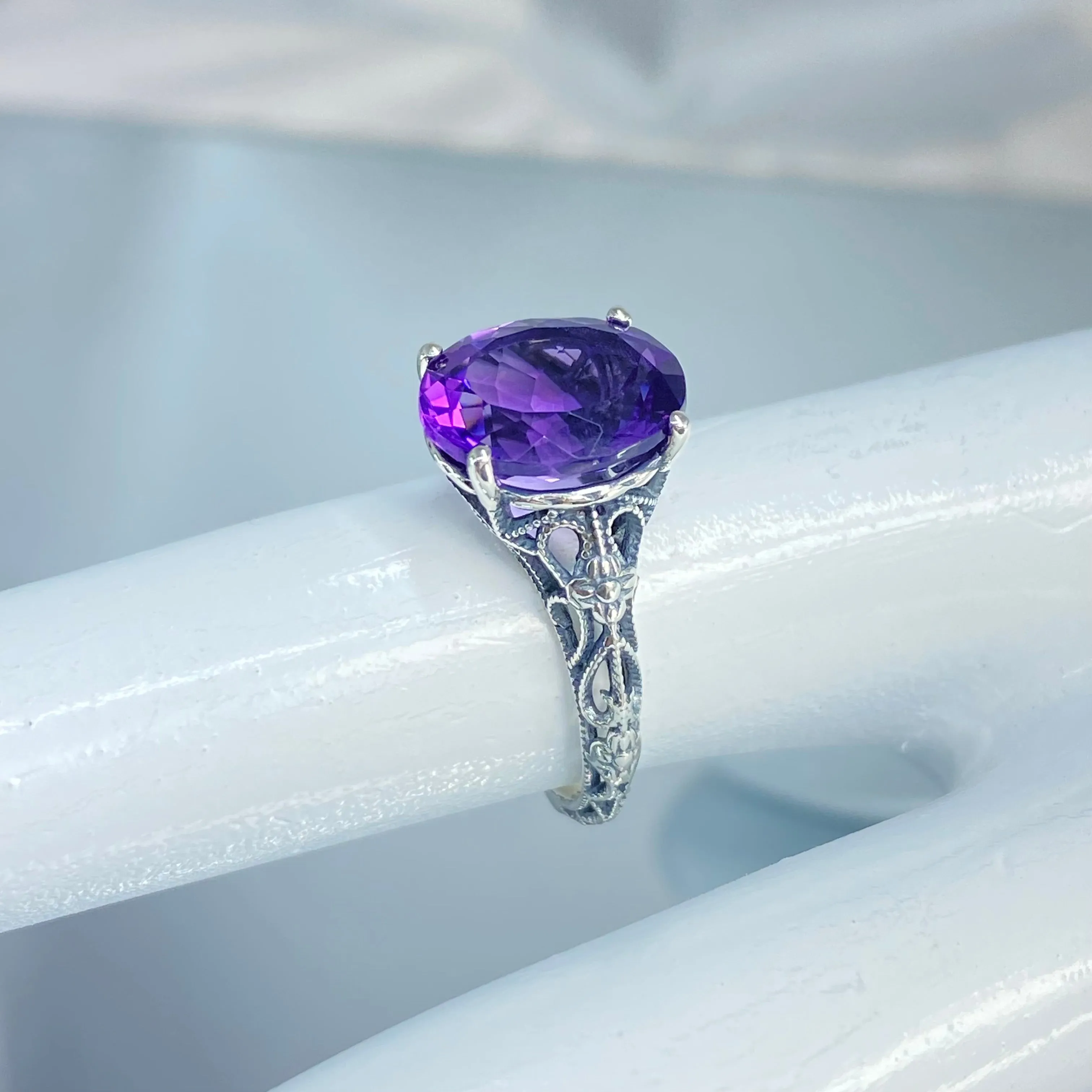 Natural Amethyst Ring, Medieval Floral Filigree, Oval Gem, Vintage Jewelry, D173
