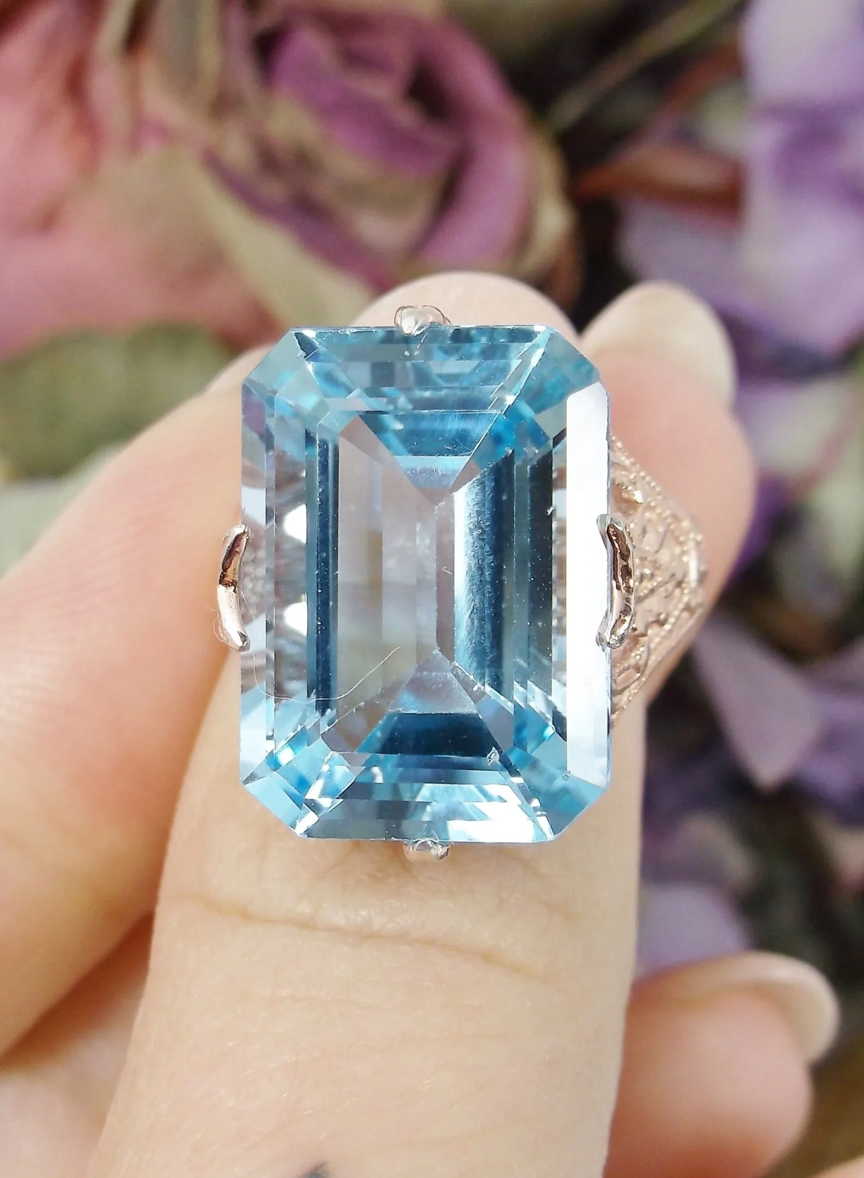 Natural Blue Topaz Ring, 10k or 14k Rose Gold Vintage Jewelry #D202