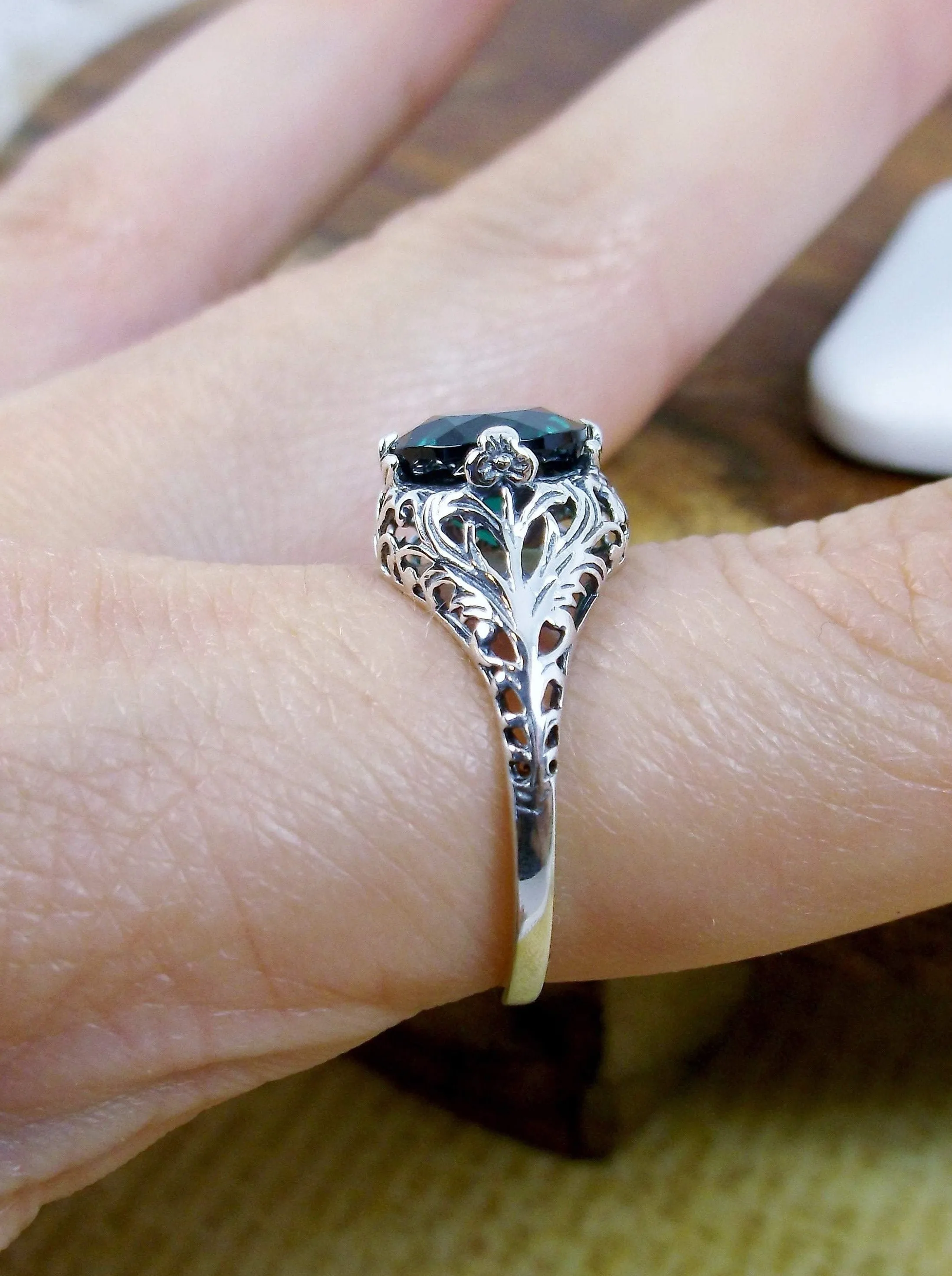 Natural Emerald Victorian Ring #D198