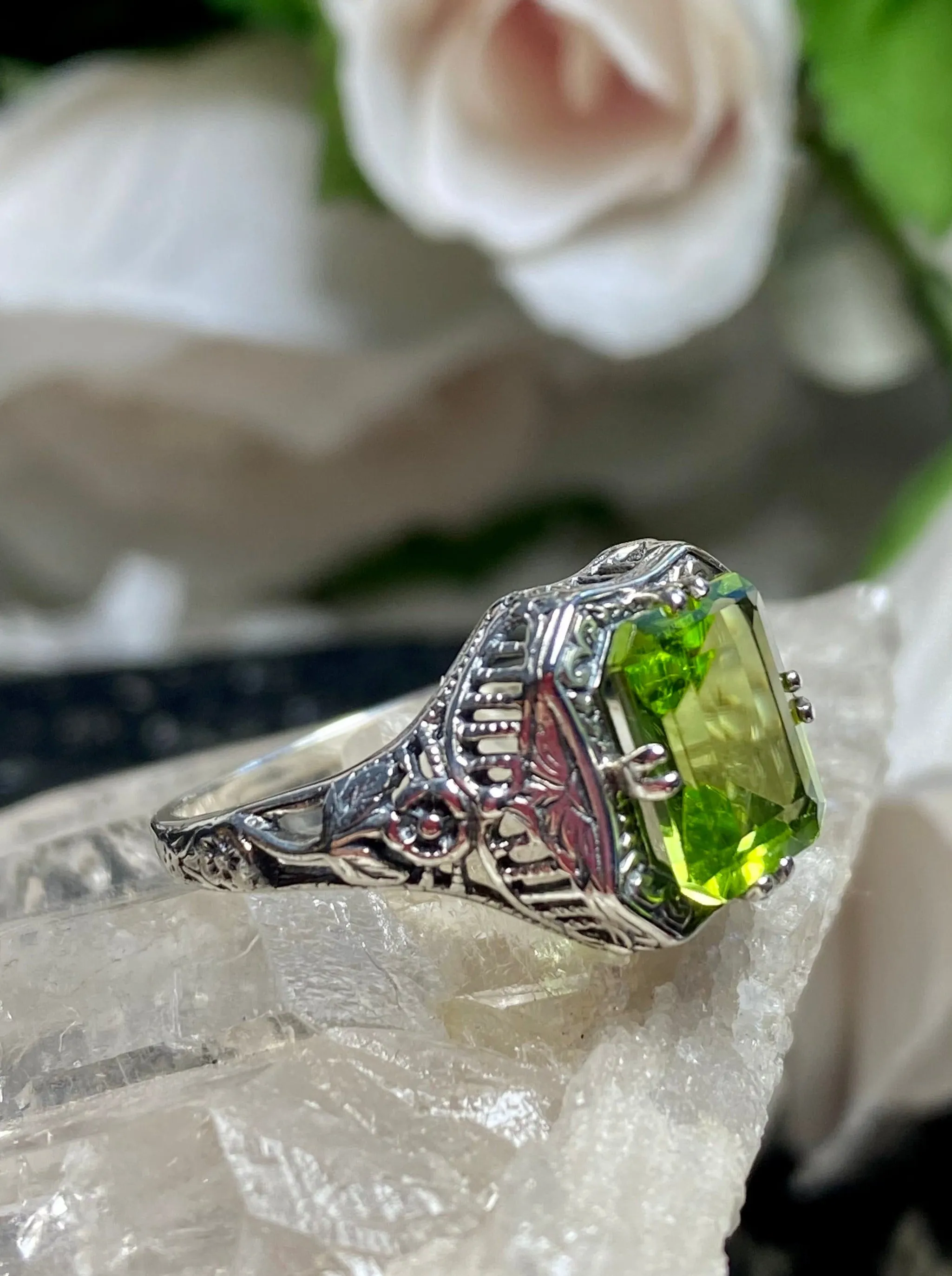 Natural Green Peridot Ring, Lovely Rectangle Topaz Gem, Edwardian Jewelry #D148