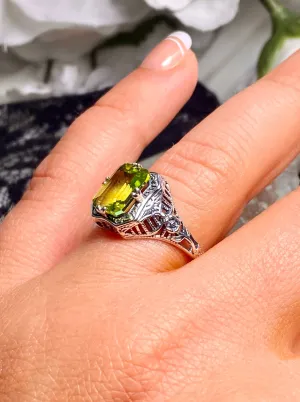 Natural Green Peridot Ring, Lovely Rectangle Topaz Gem, Edwardian Jewelry #D148