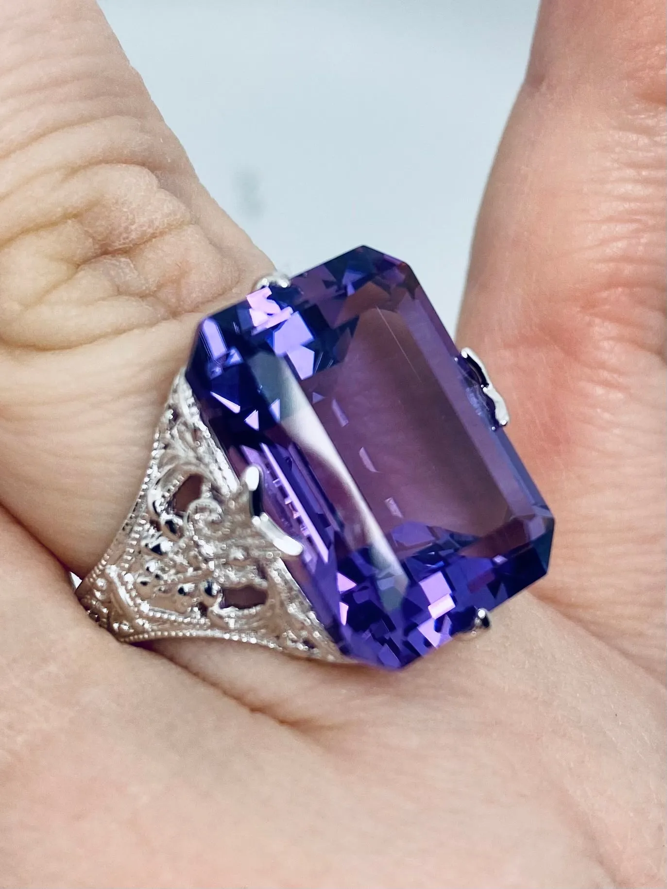 Natural Purple Amethyst Ring, 10k or 14k Gold Vintage Jewelry #D202