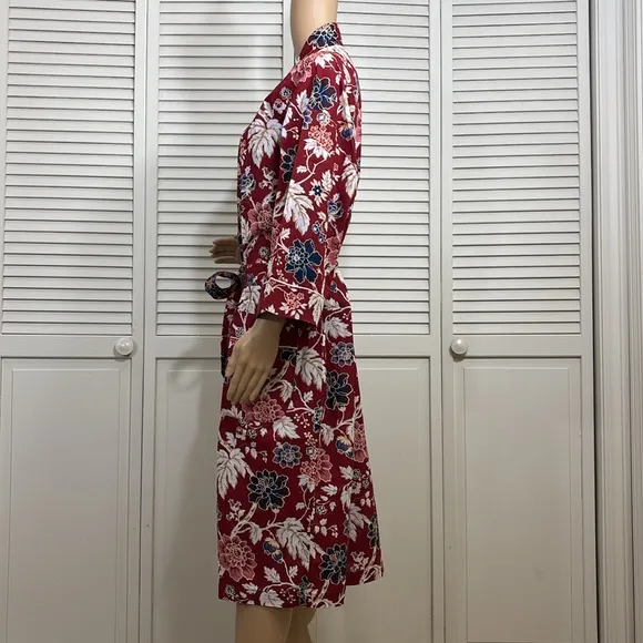 NWT The Metropolitan Museum of Art Lyon Floral Robe Multicolor Small/Medium