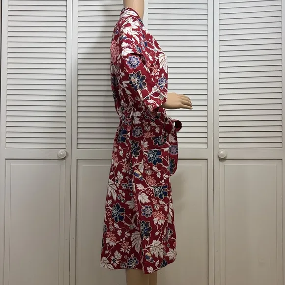 NWT The Metropolitan Museum of Art Lyon Floral Robe Multicolor Small/Medium