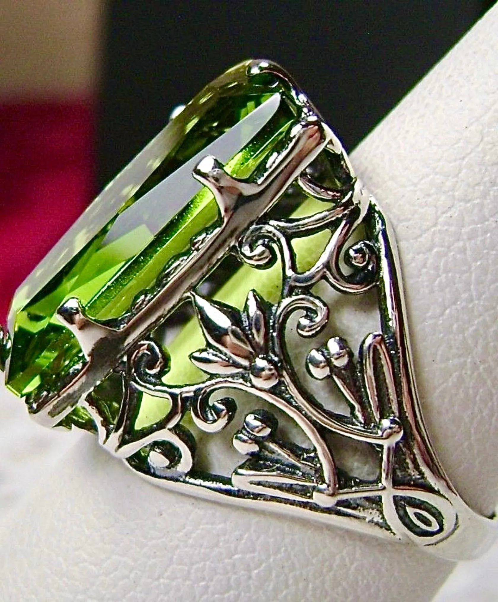 Peridot Ring, Baguette Gem, Floral Leaf Filigree, Victorian Jewelry, D32